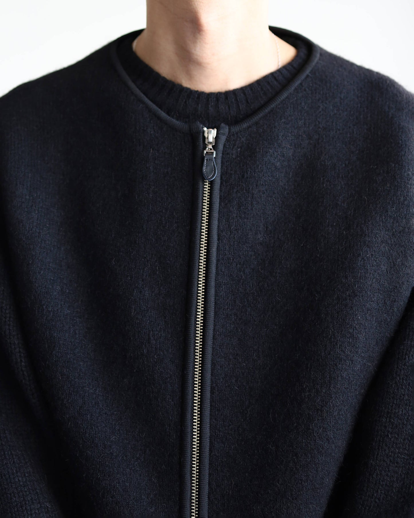 Innocent YAK Zip-up vest "Black"