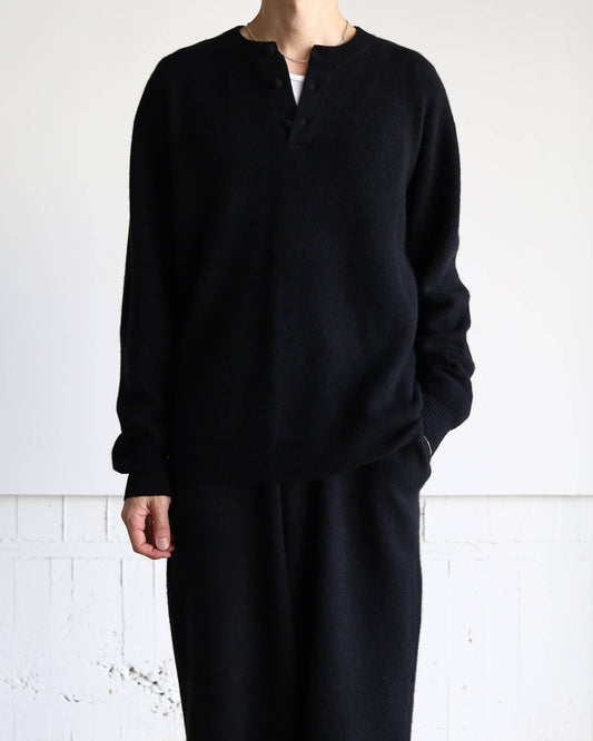 Innocent YAK Henley-neck sweater "Black"