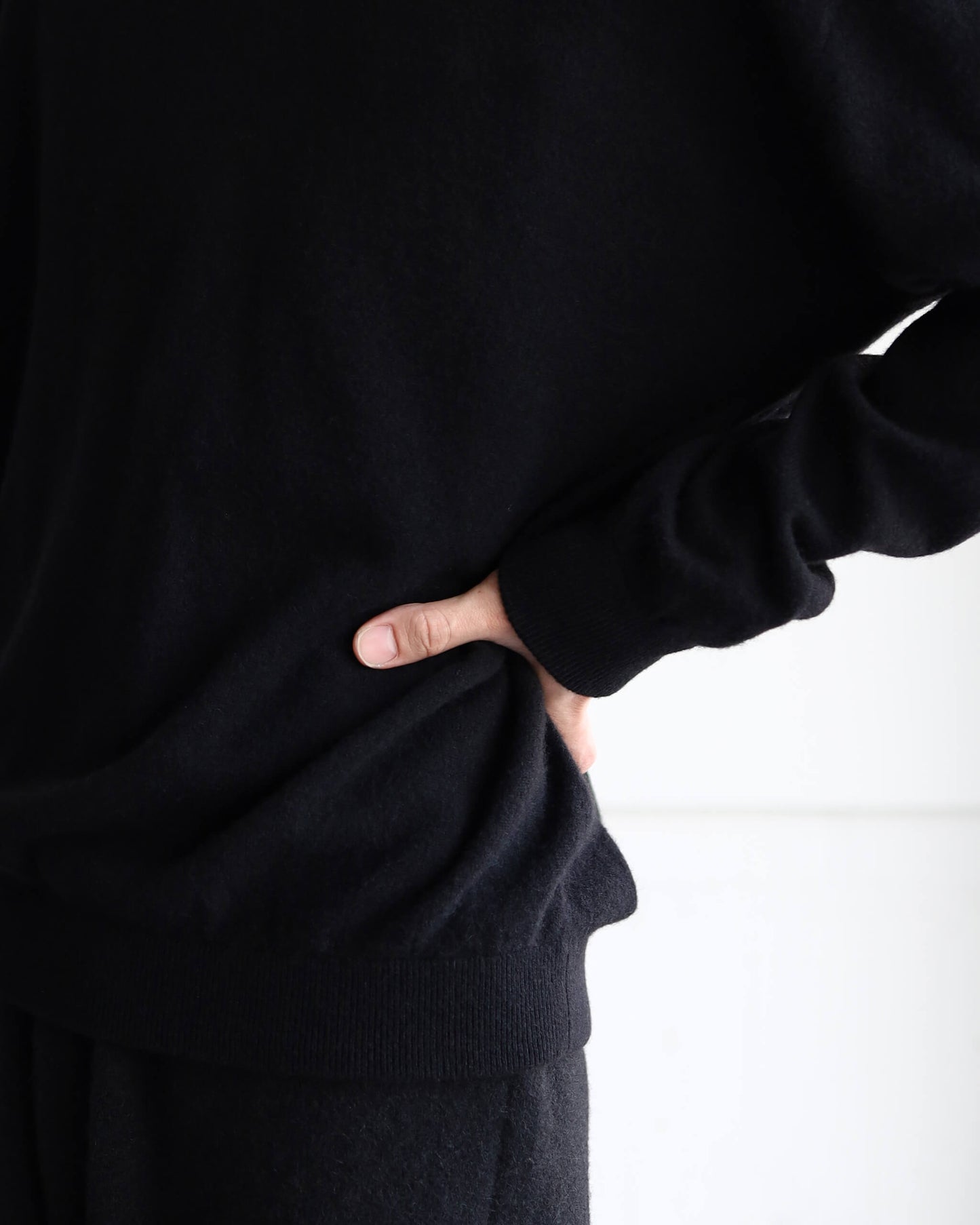 Innocent YAK Sweat like sweater "Black"