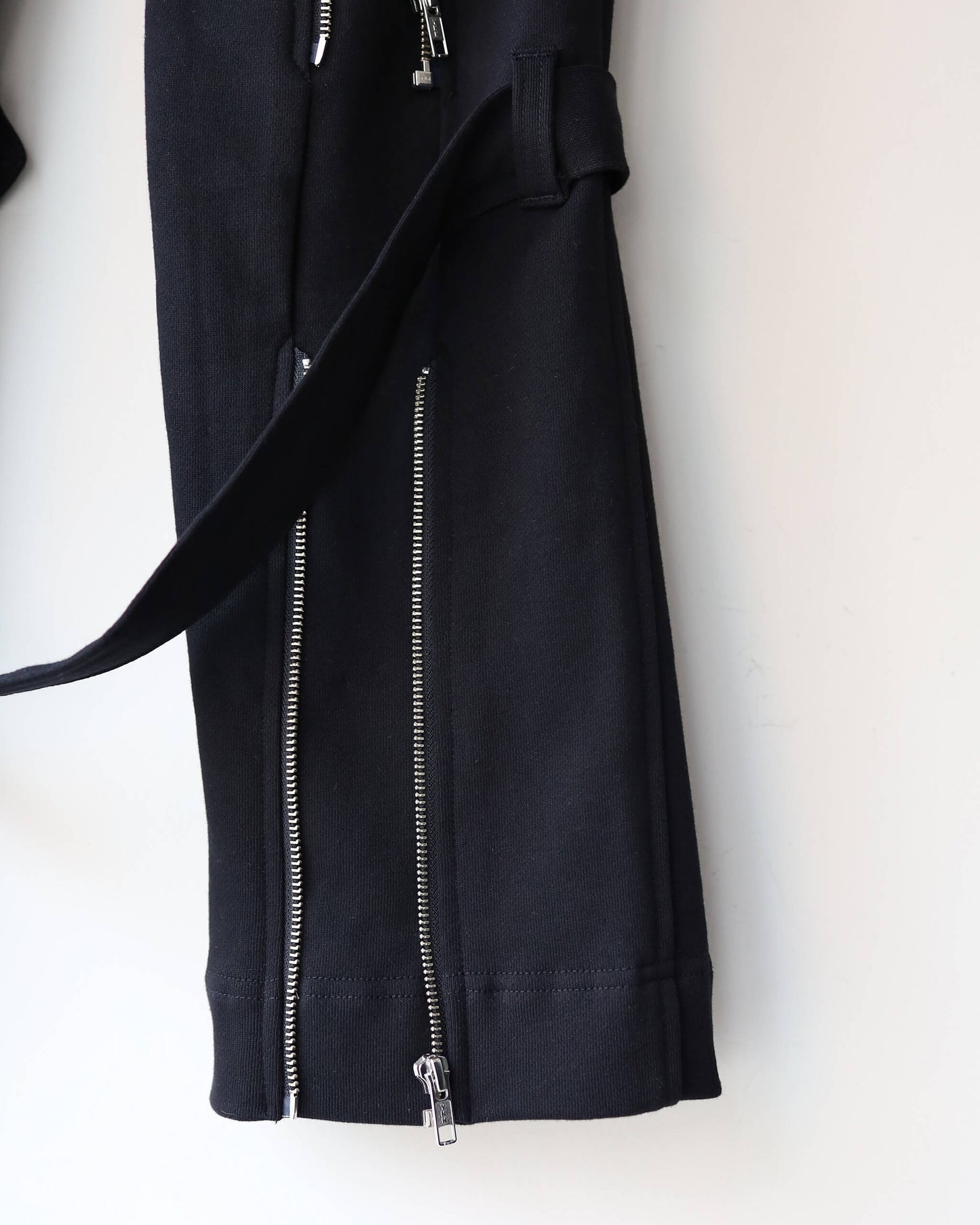 BONDAGE SWEAT PANTS "BLACK"