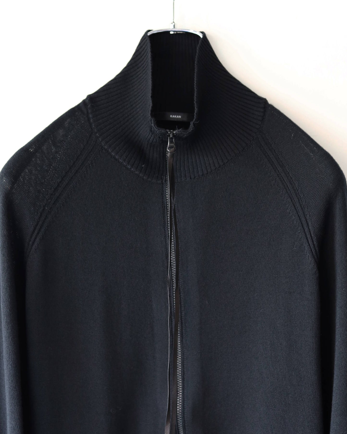 WG ZIP CARDIGAN "Black"