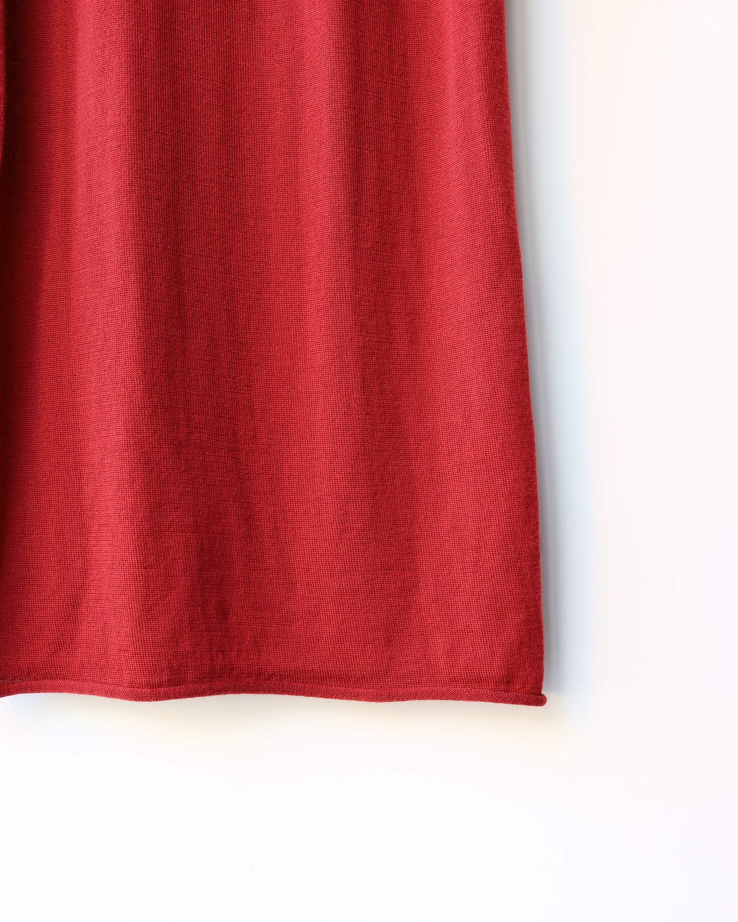 WG HIGH NECK DRESS "Bitter Red"