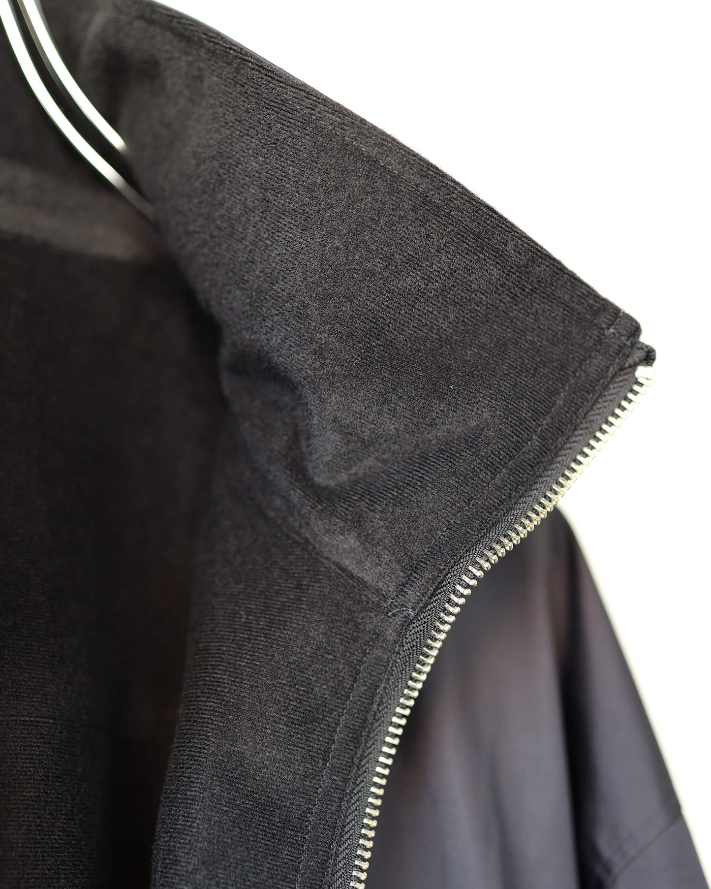 QUARTER ZIP-3LW "Black"