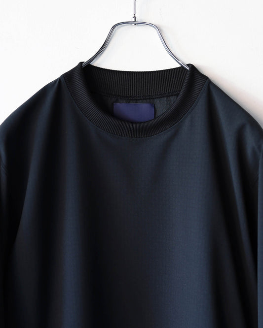 VOYAGER PULLOVER "BLACK"