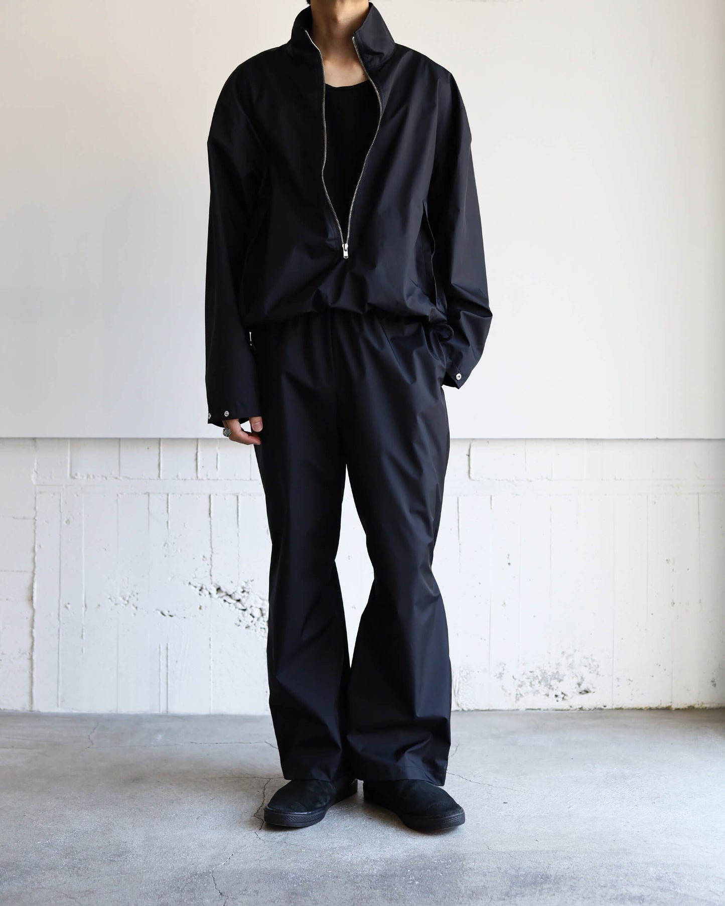QUARTER ZIP-3LW "Black"