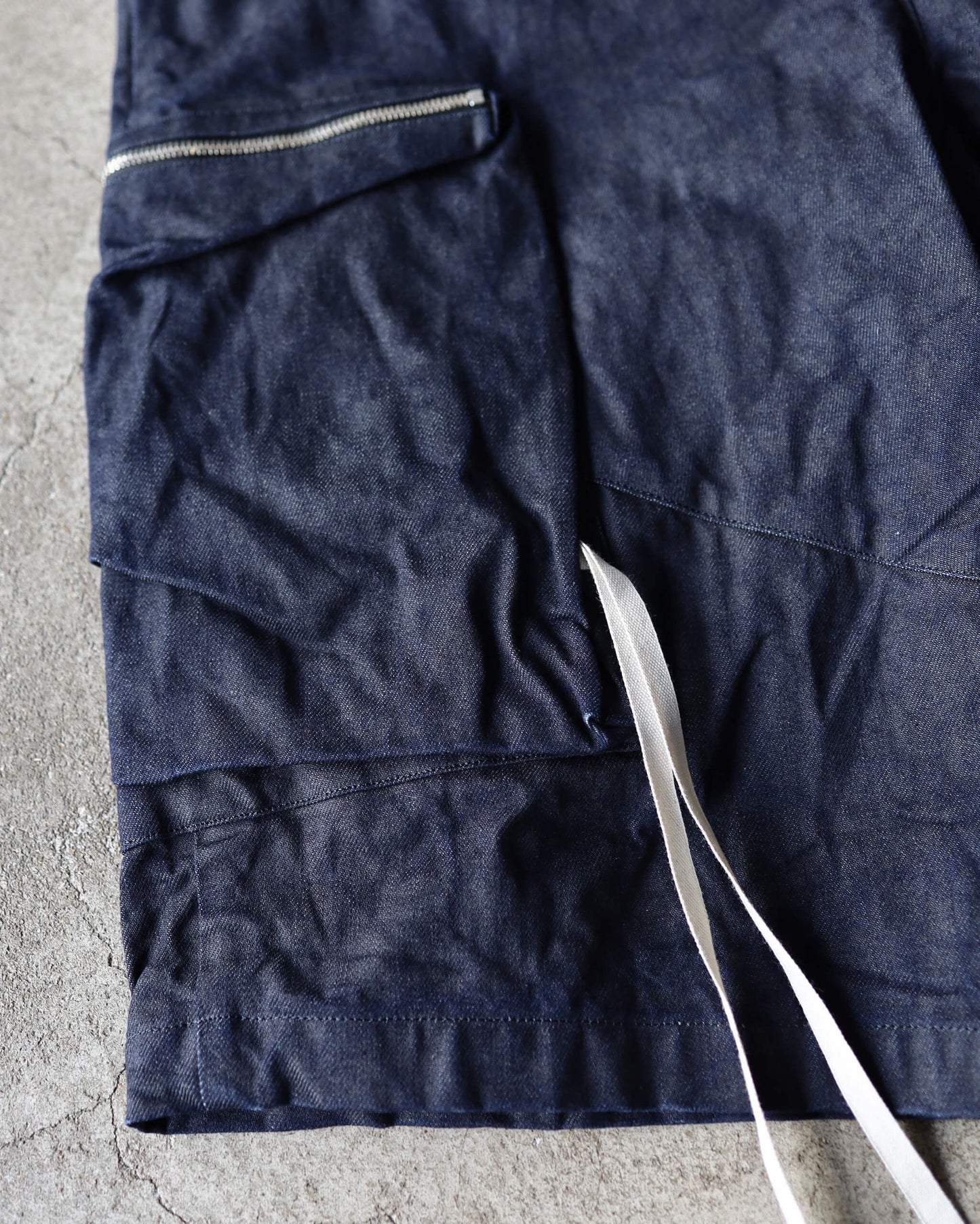 DENIM CARGO SHORTS "KURE"