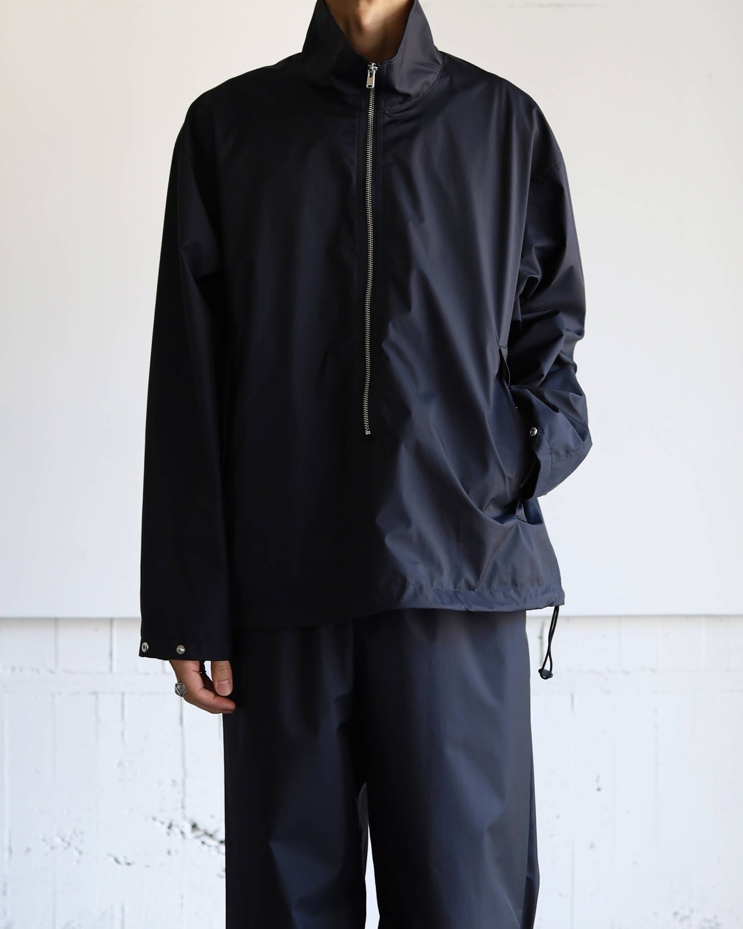 QUARTER ZIP-3LW "Black"