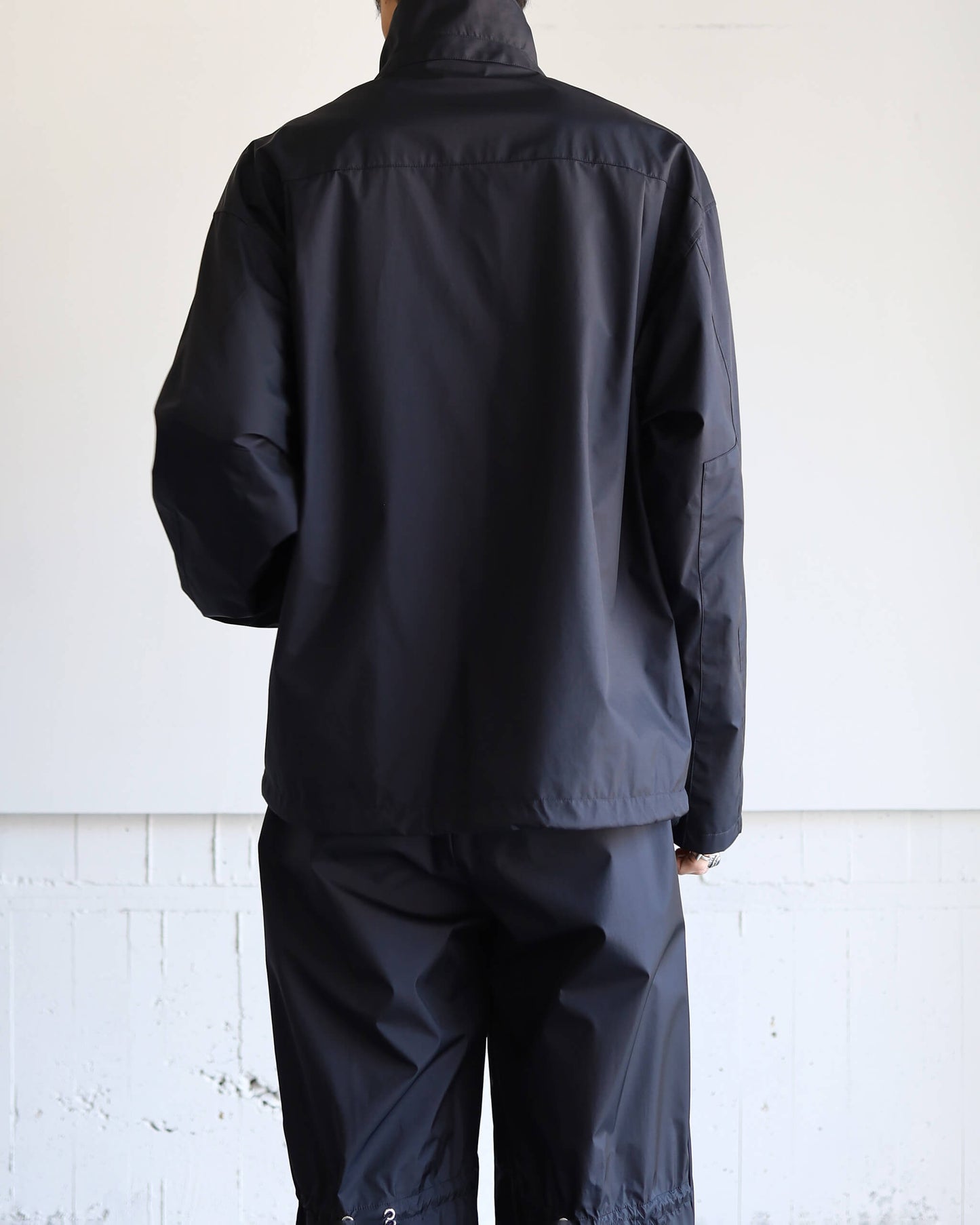QUARTER ZIP-3LW "Black"