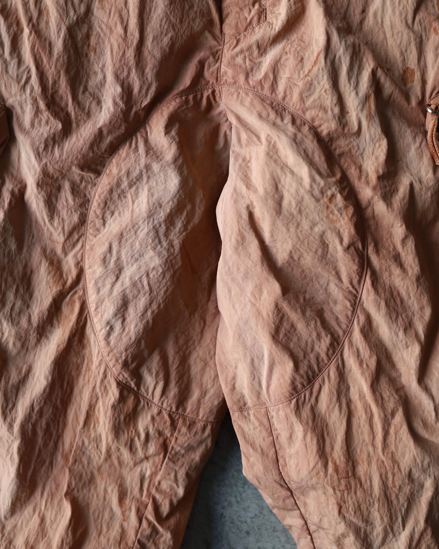 GARMENT DYED NYLON CARGO SHORTS "KAKISHIBU"