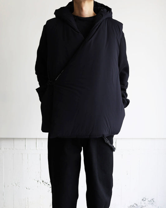 ZONE HOOD VEST "BLACK"