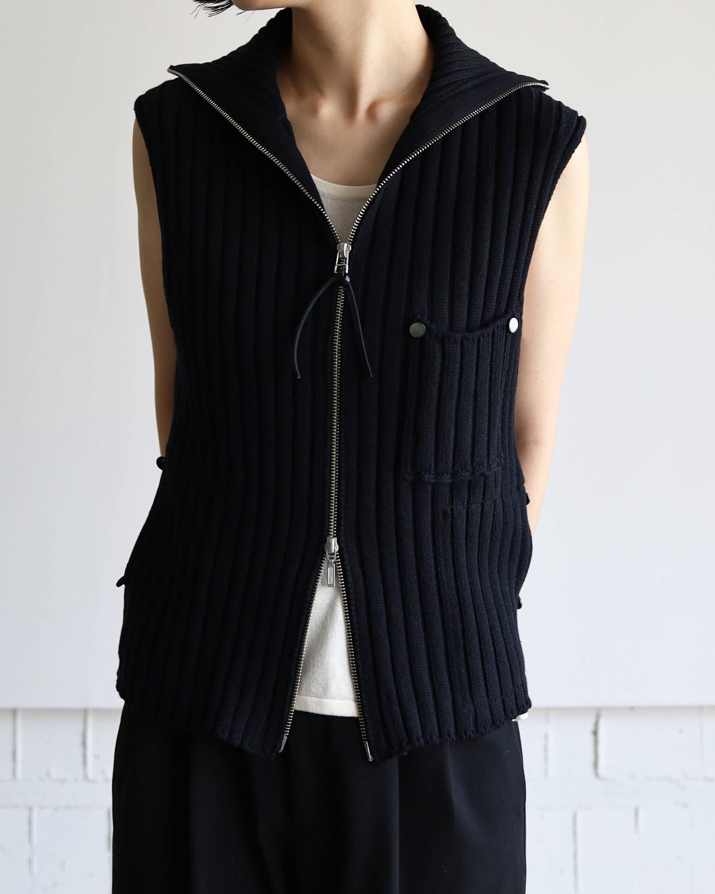 KNIT DRIVERS VEST - Plain "Black"