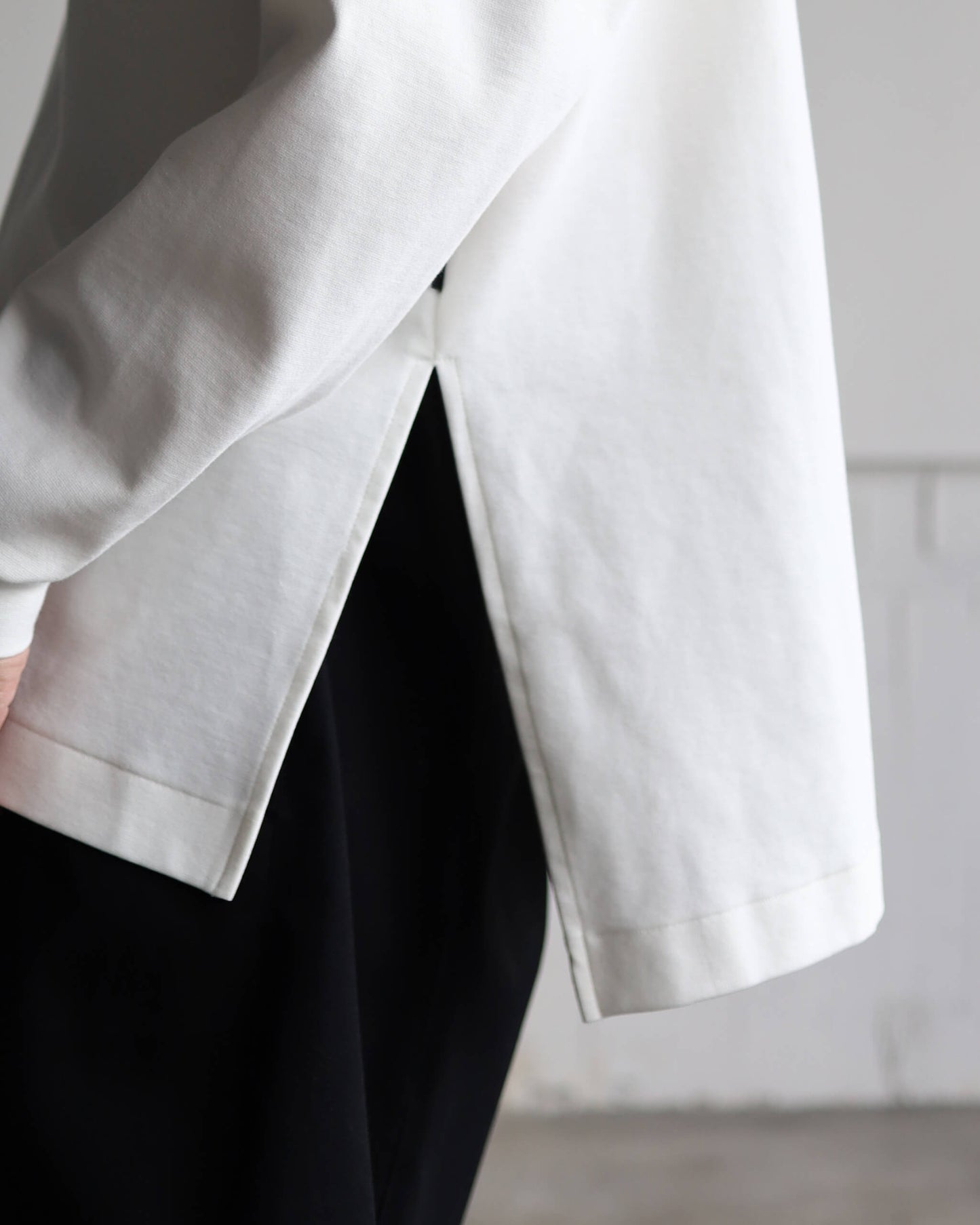 ORGANIC SLIT CREW "WHITE"