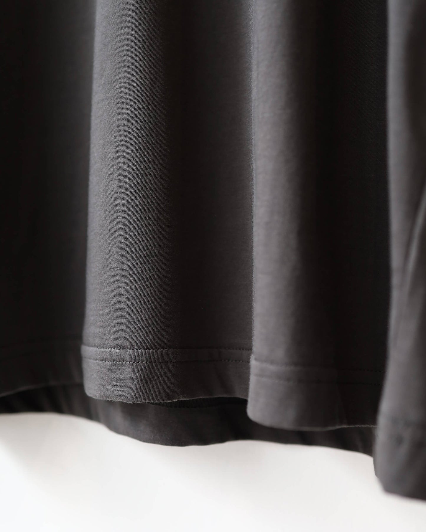 CREW-NECK T-SHIRT "CHARCOAL"