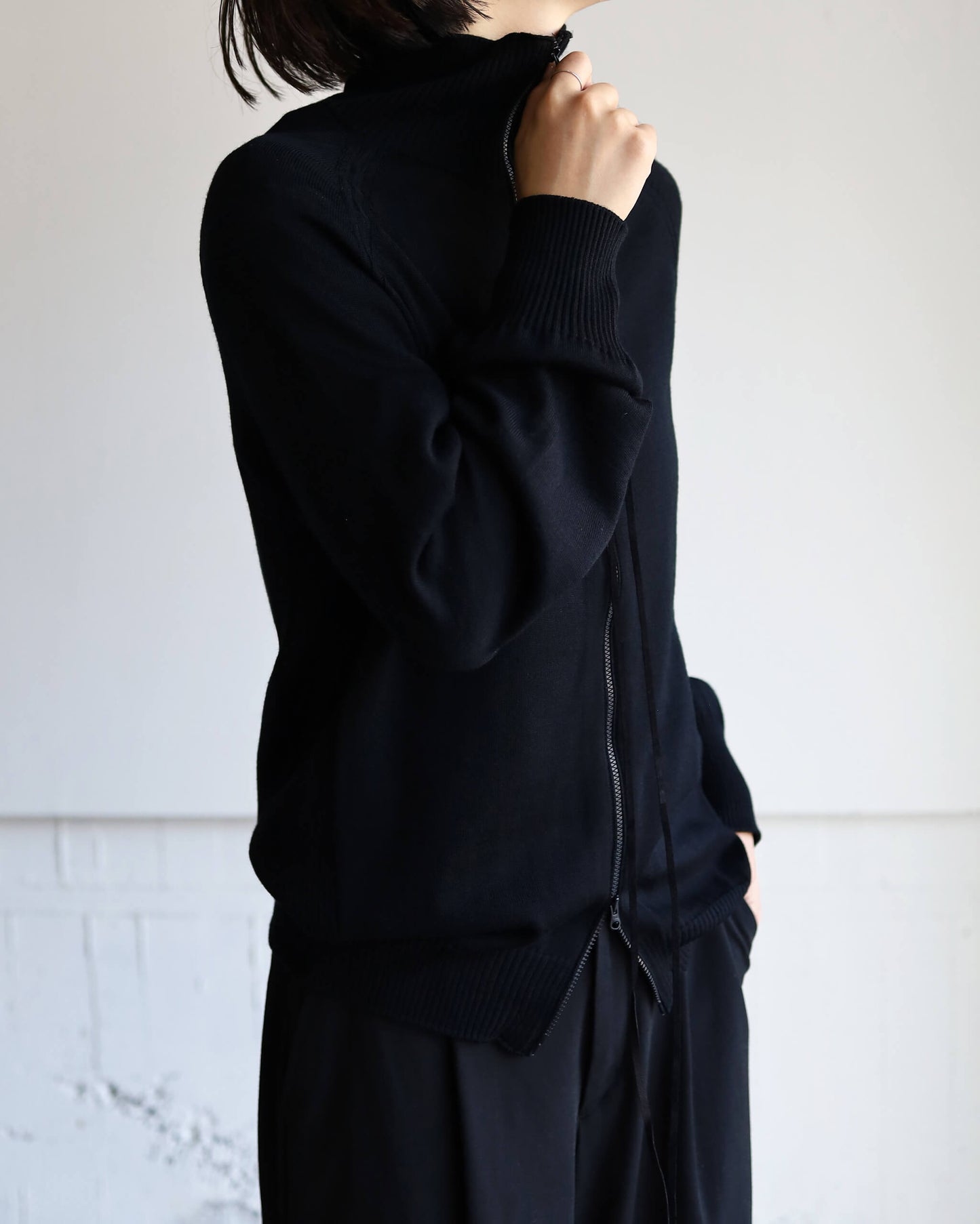 WG ZIP CARDIGAN "Black"