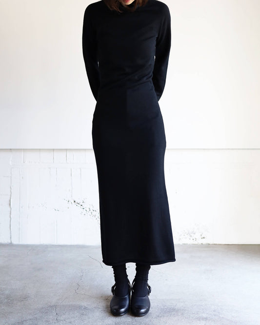 WG HIGH NECK DRESS "Black"