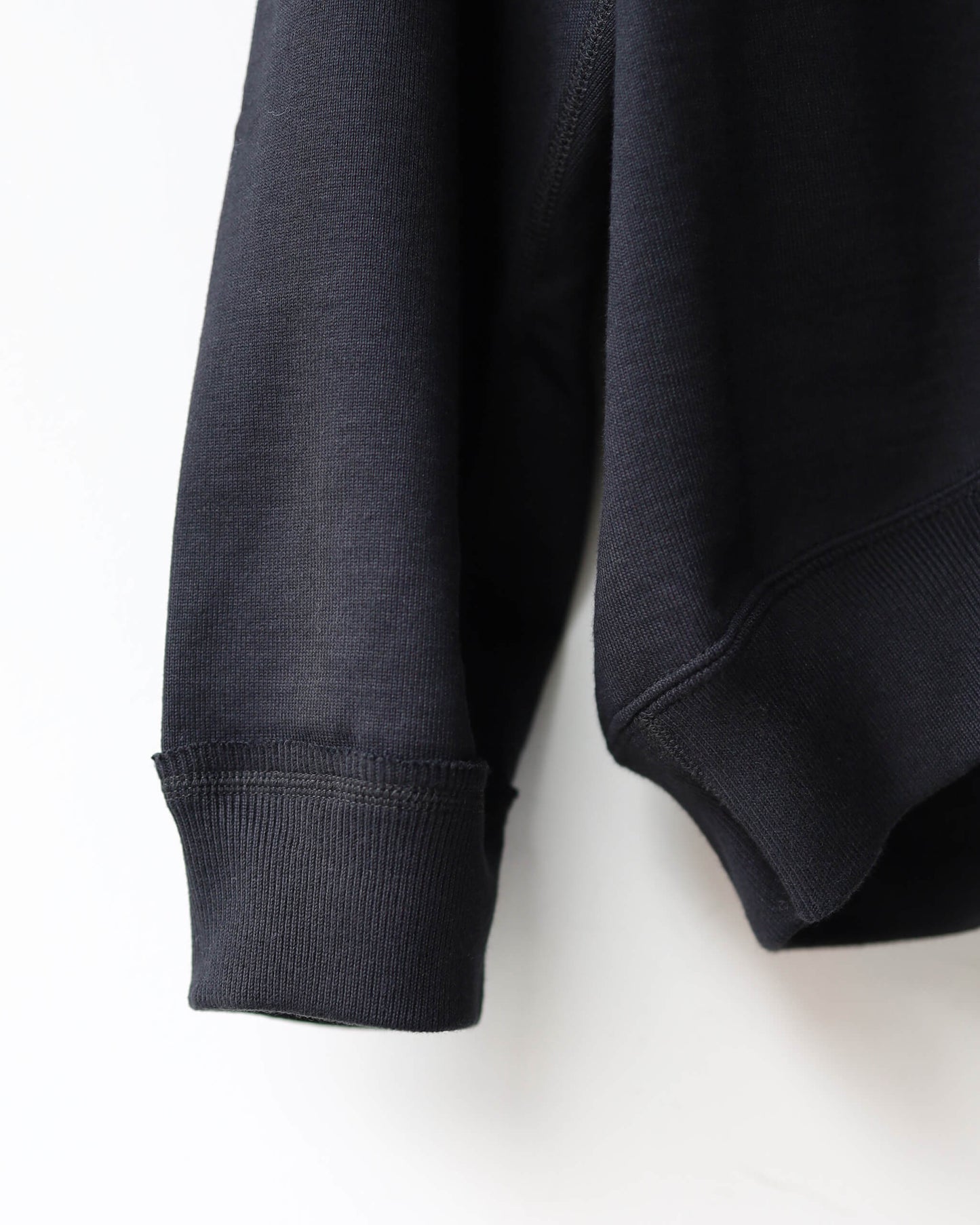SKIPPER HUGE SWEAT ORGANIC COTTON HEAVY FLEECE "BLACK"