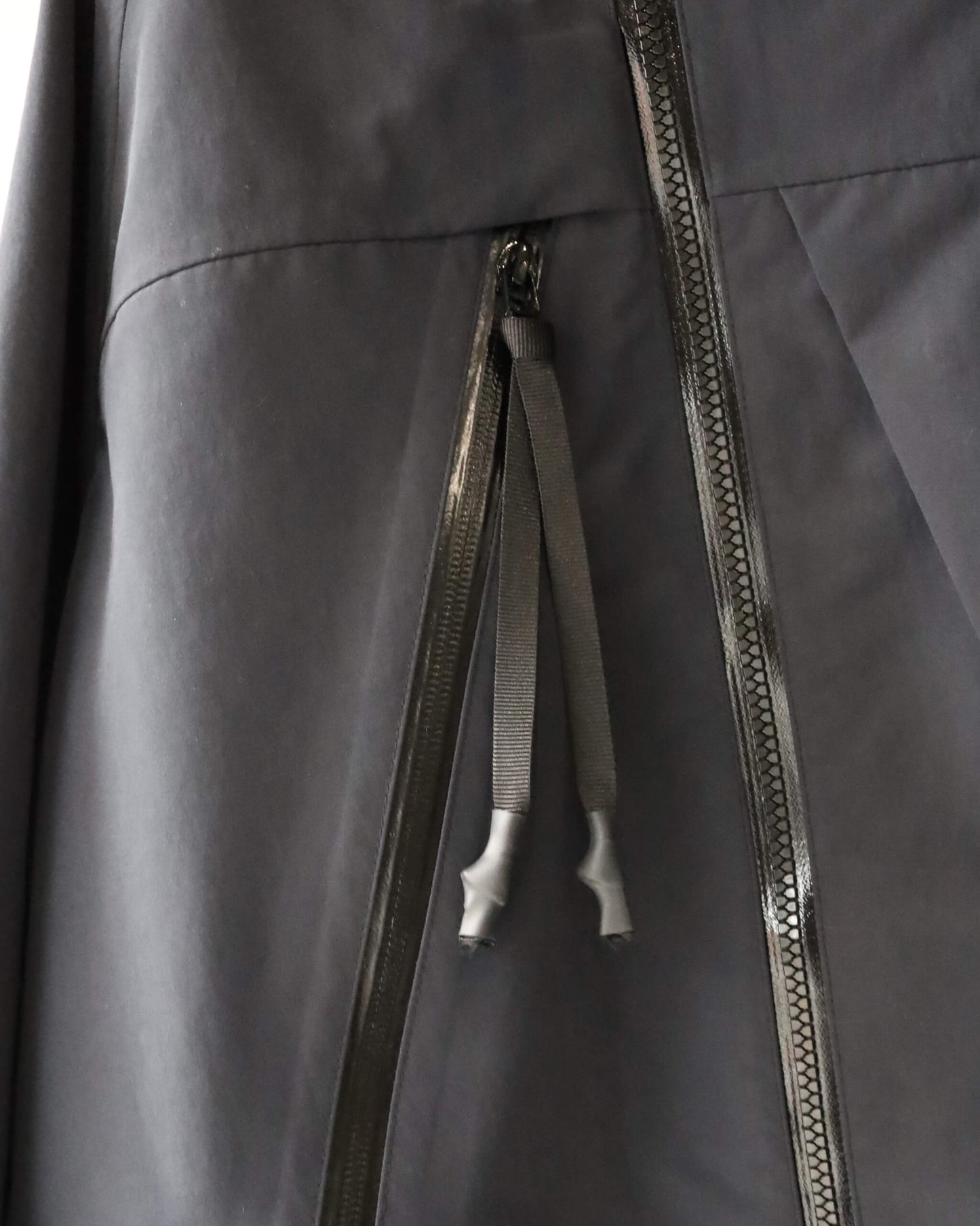 BREATHABLE WATERPROOF MOUTAIN PARKA "BLACK"