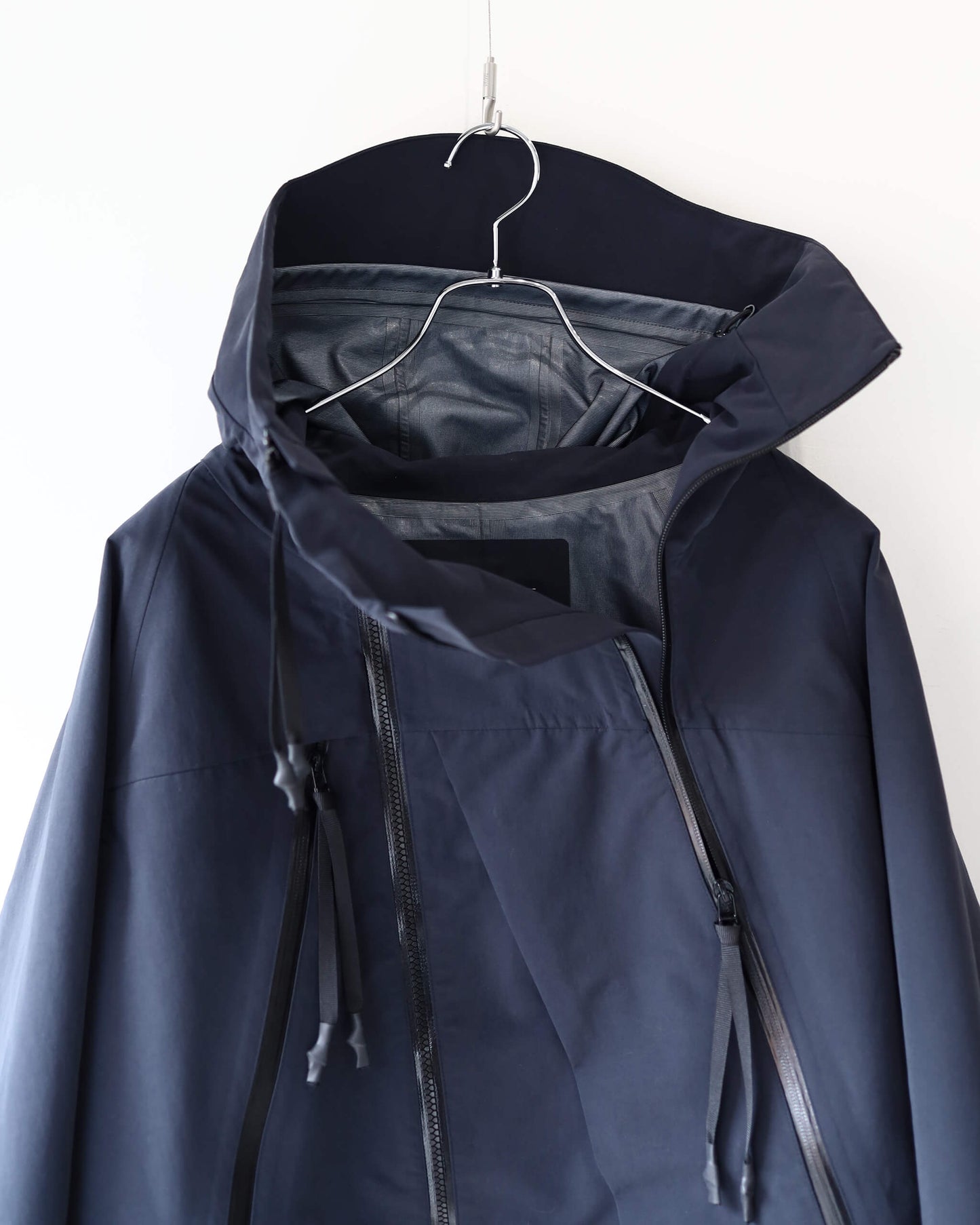 BREATHABLE WATERPROOF MOUTAIN PARKA "BLACK"