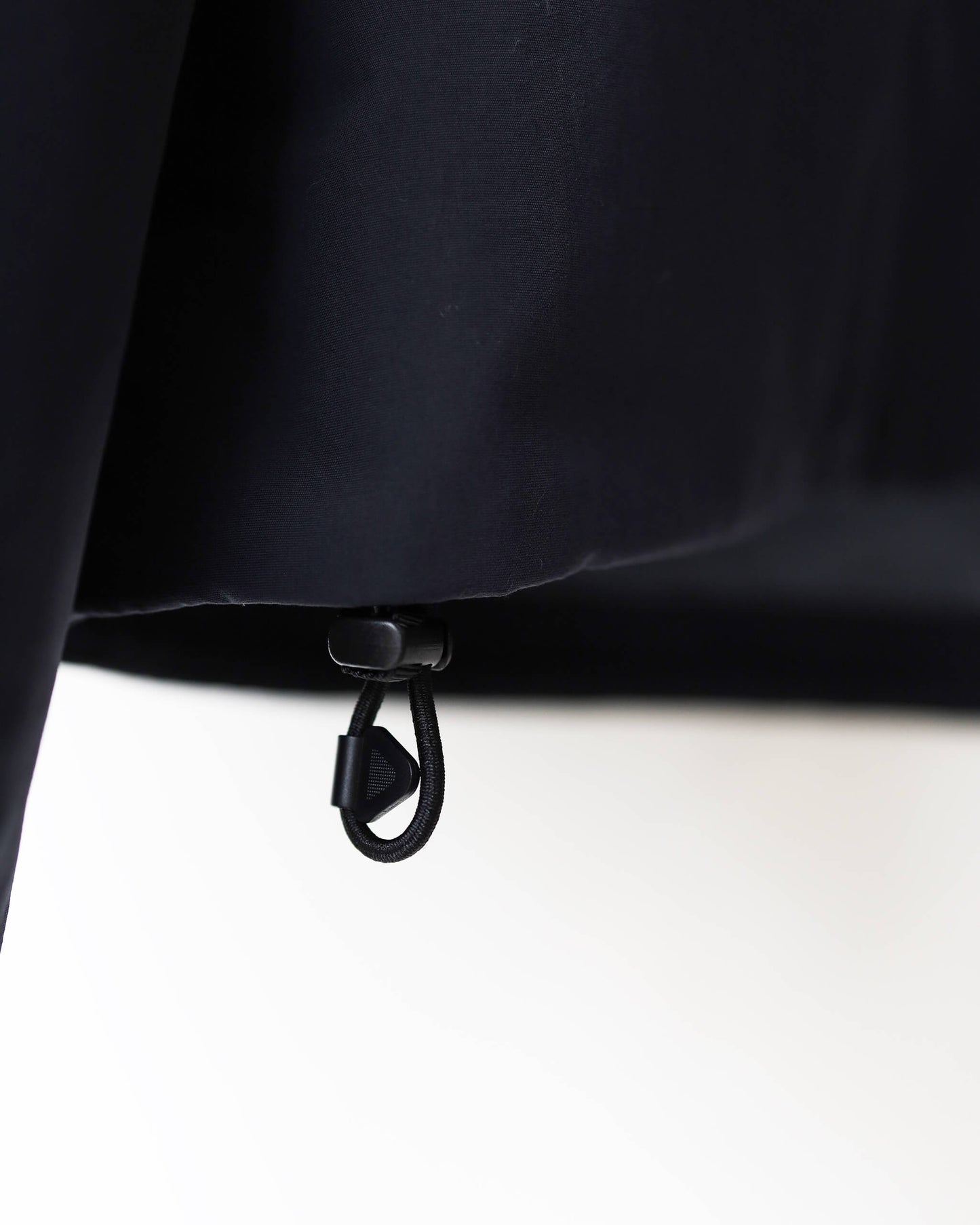BREATHABLE WATERPROOF MOUTAIN PARKA "BLACK"