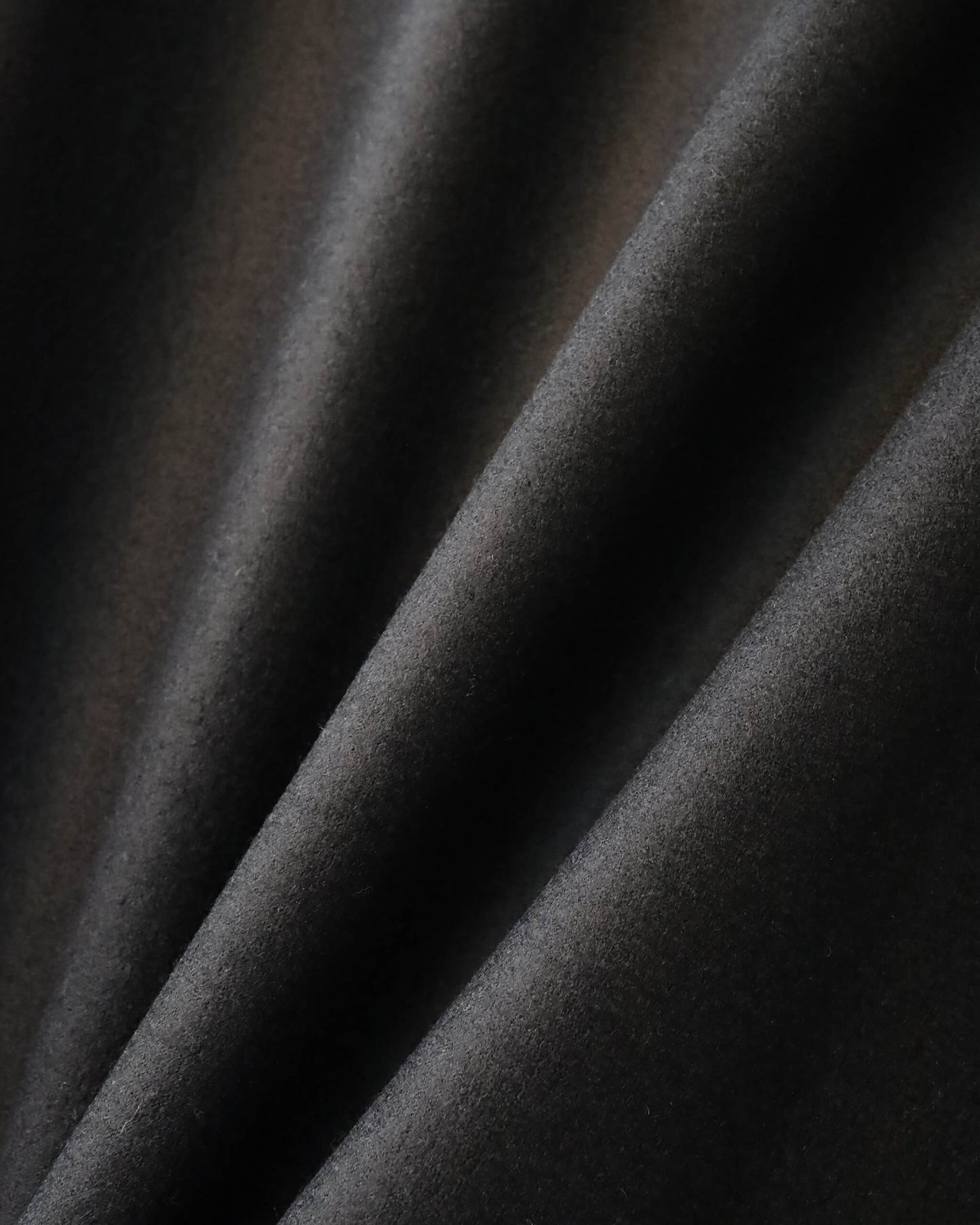 HALF ZIP STAND COLLAR SUPER 140s WOOL KNIT "BLACK"