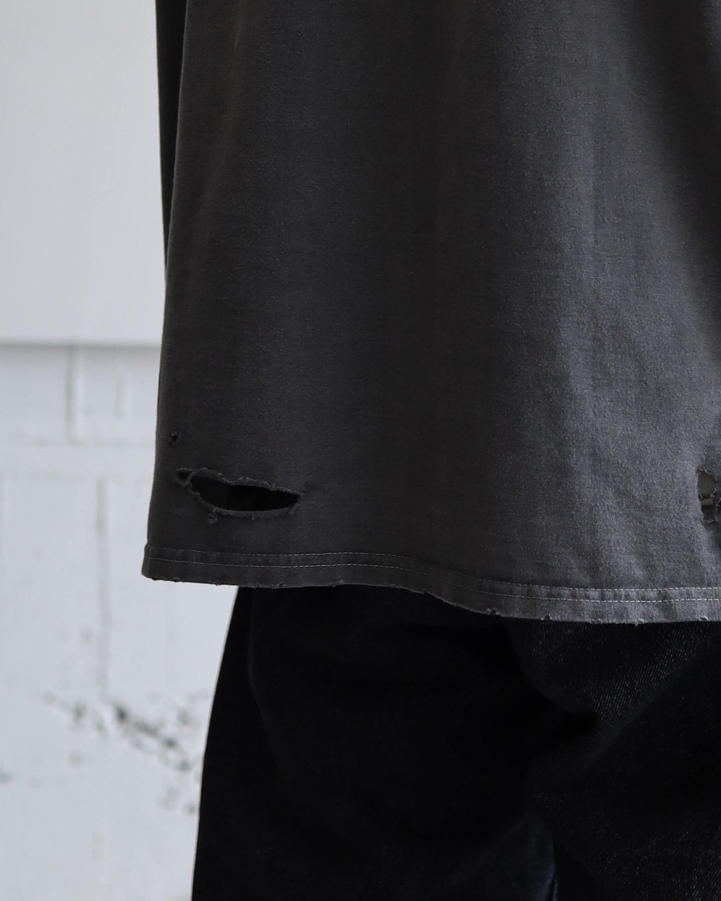 CREW NECK DAMAGED TEE 40/2 ORGANIC COTTON KNIT "BLACK"