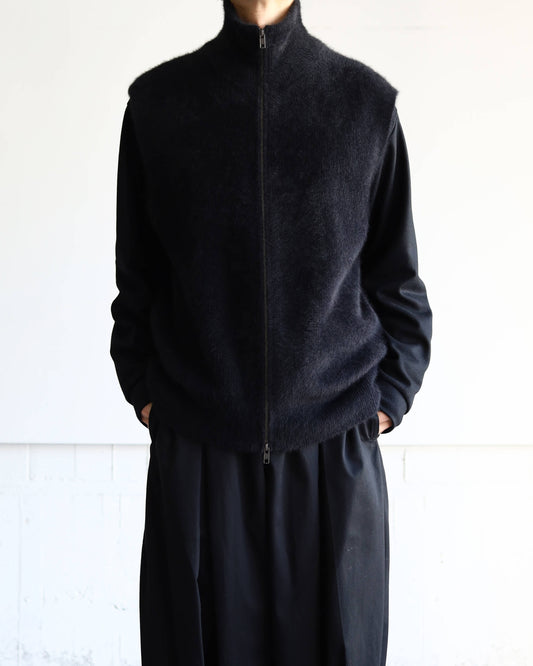 FOX CASHMERE ZIP-UP VEST "BLACK"