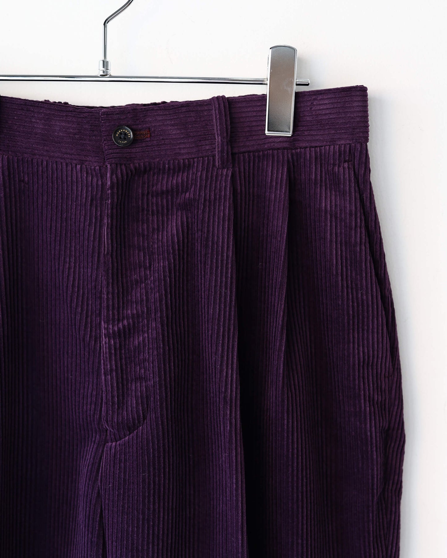 CLASSIC FIT DOUBLE PLEATED TROUSERS ORGANIC COTTON 6-WALE CORDUROY "PURPLE"