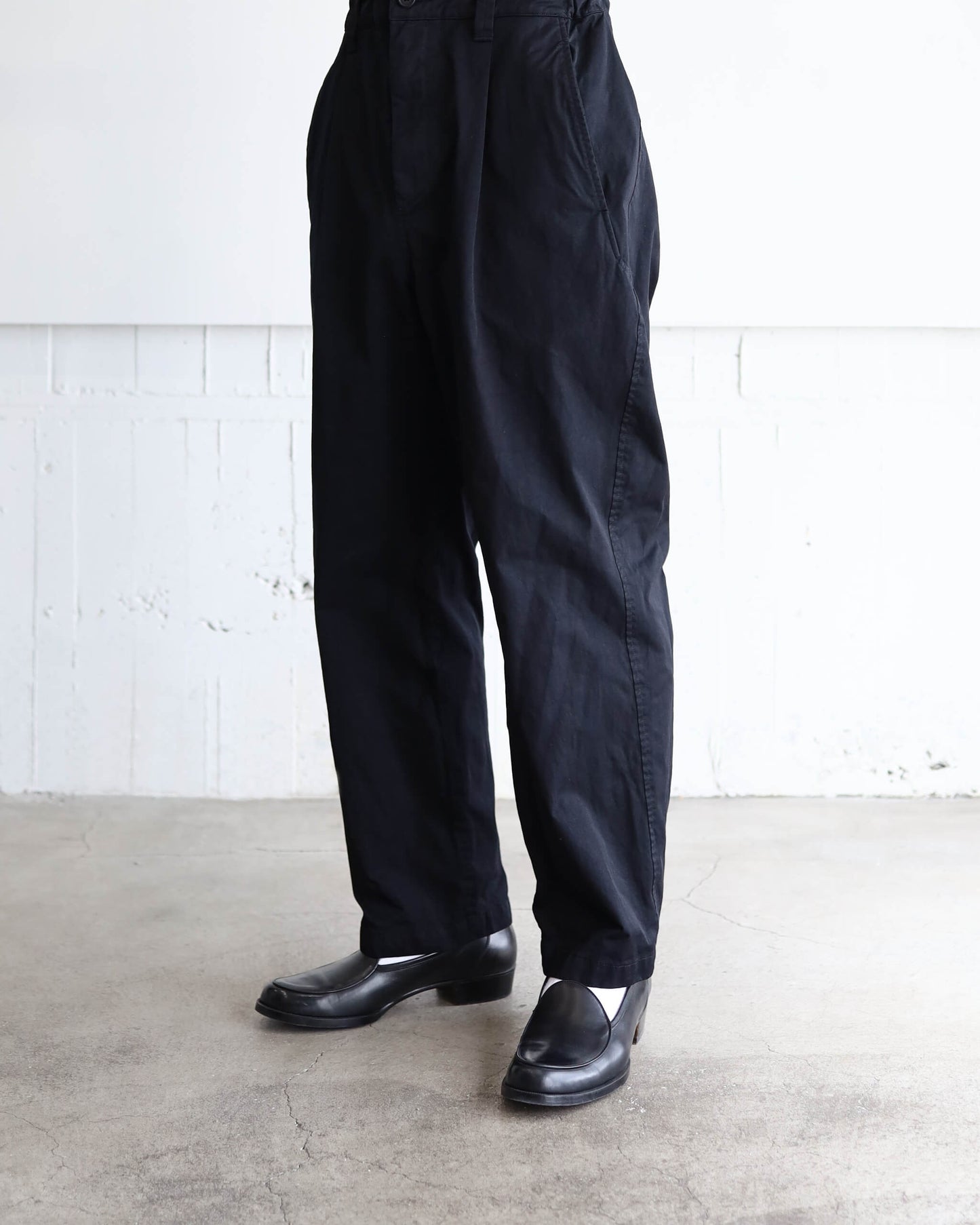 GARMENT DYE NYLON TWILL / UTILITY TROUSERS "BLACK"