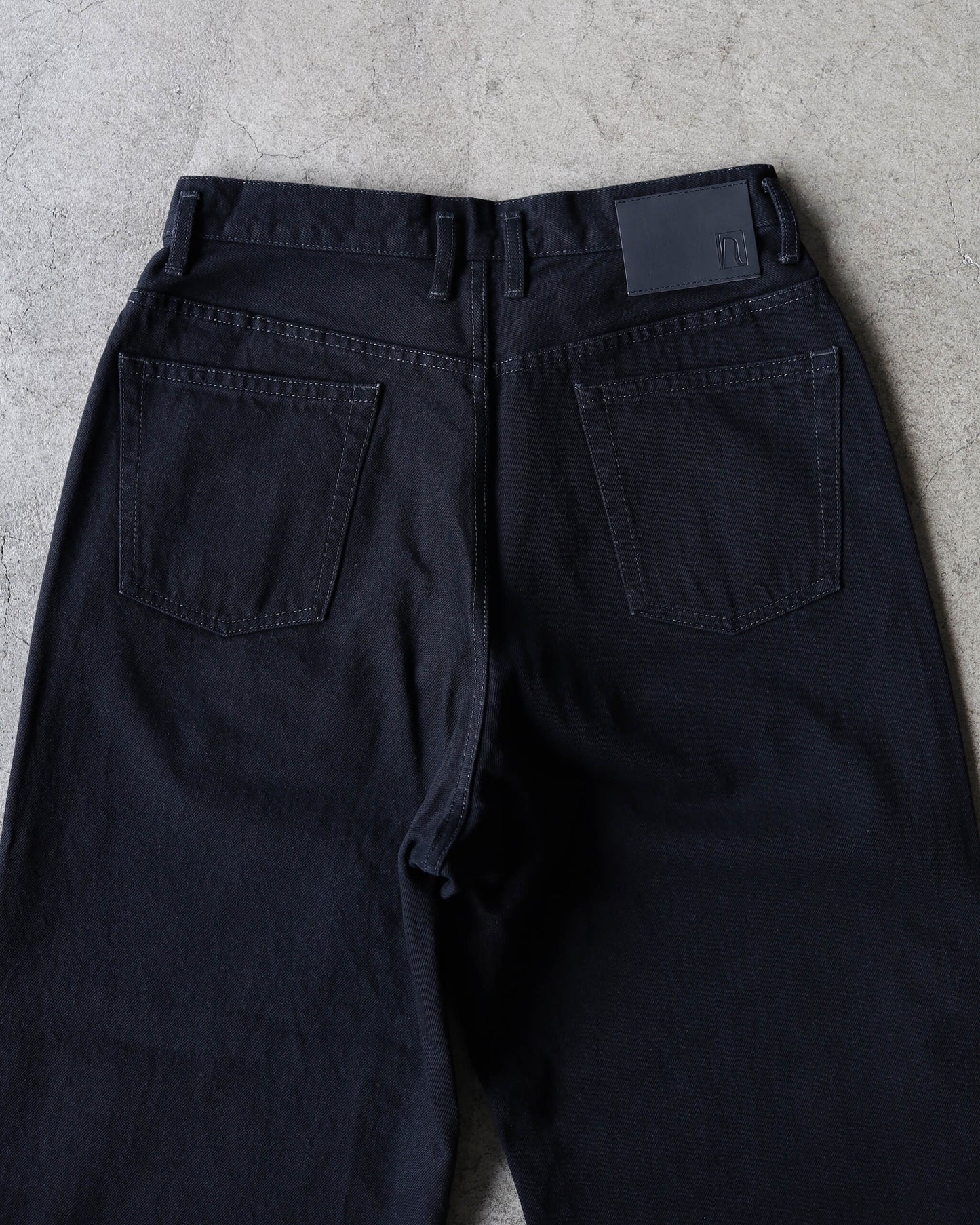 ASHLEY JEANS "BLACK"