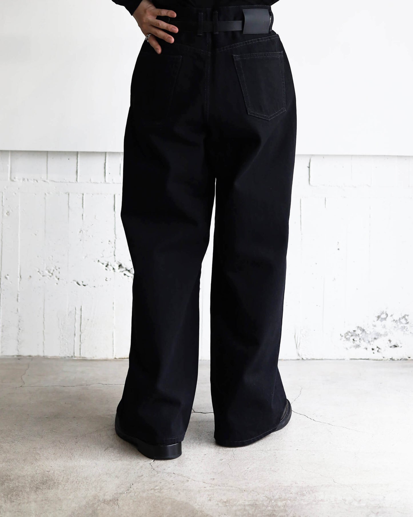 ASHLEY JEANS "BLACK"