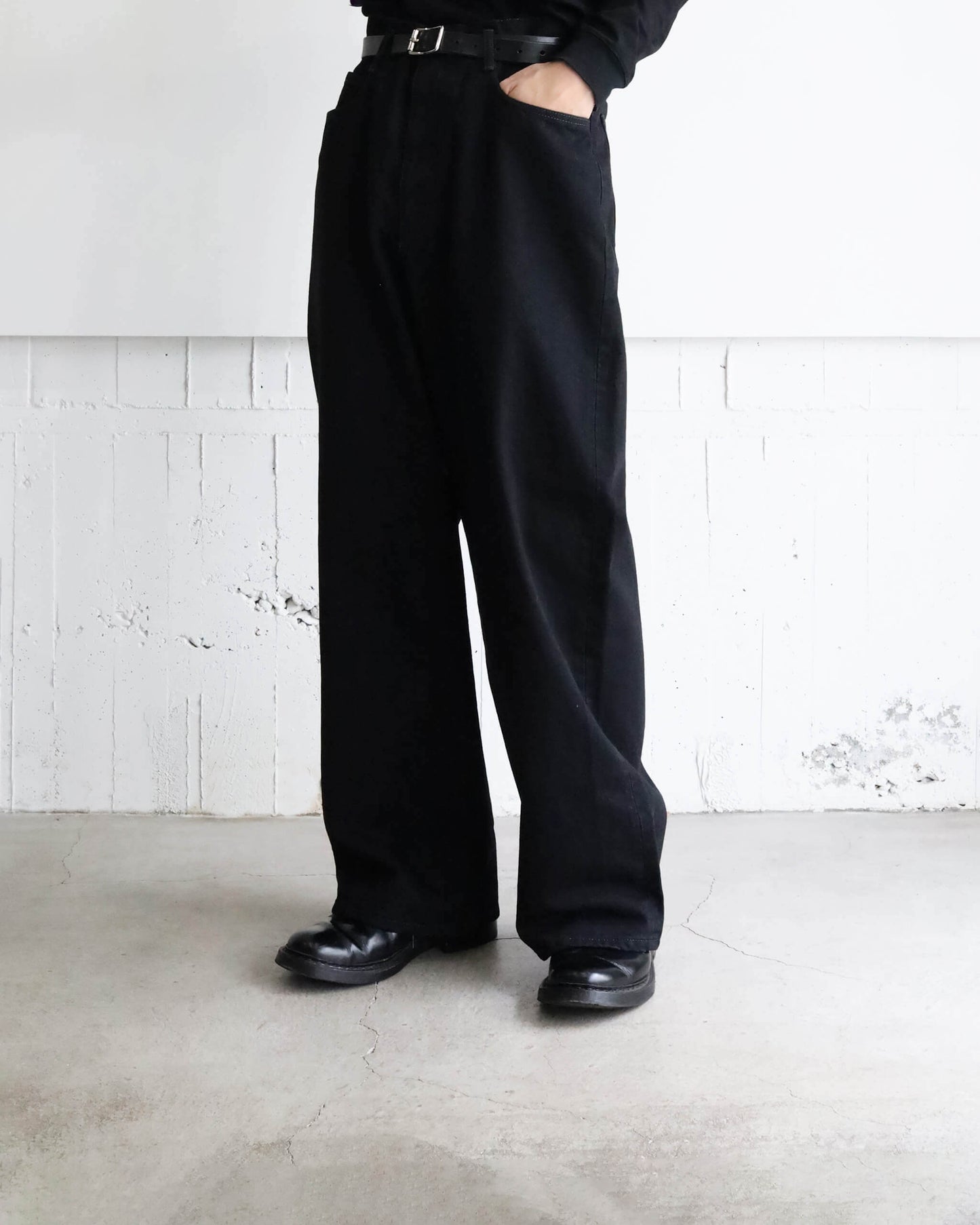 ASHLEY JEANS "BLACK"