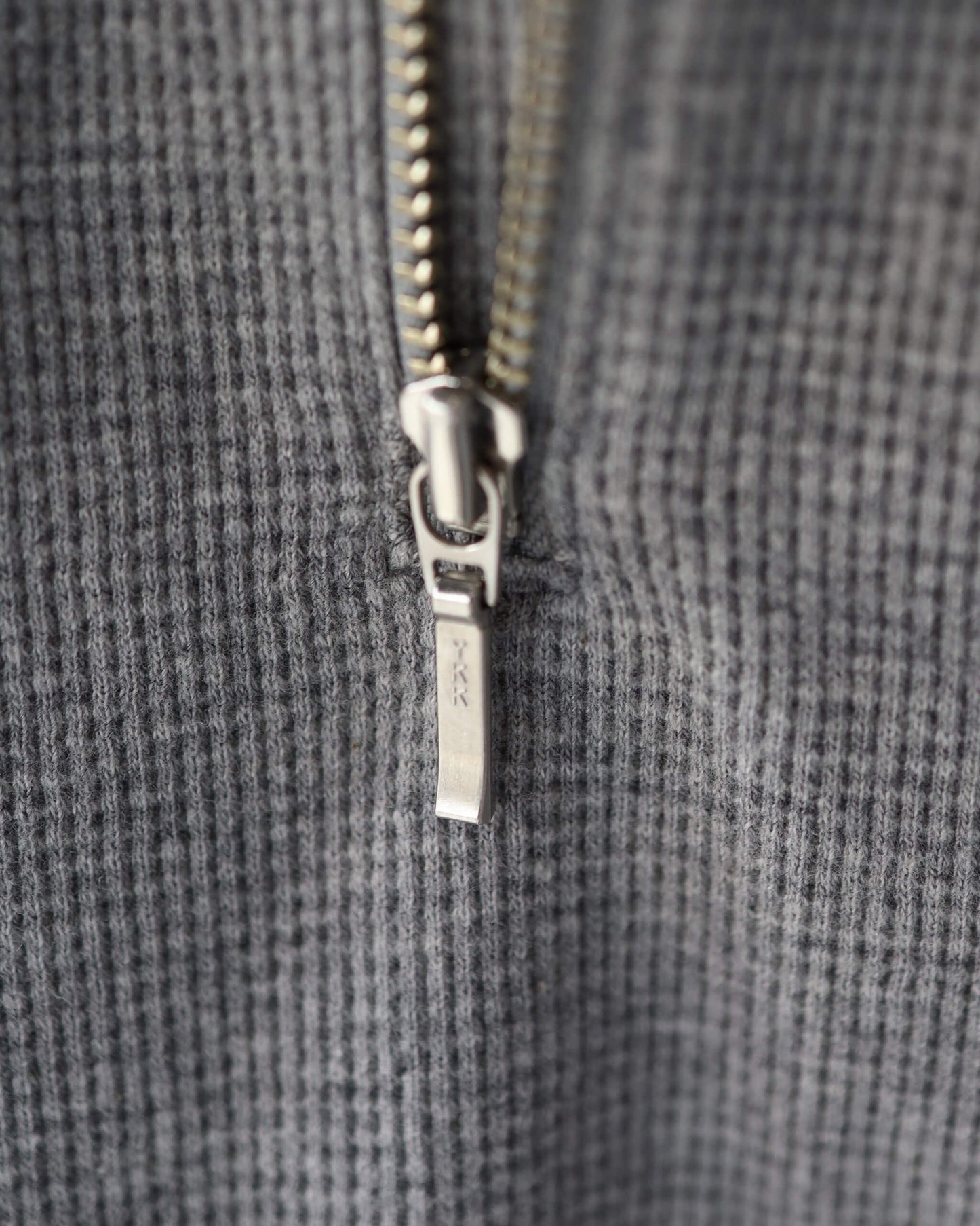 HALF ZIP THERMAL "GRAY"
