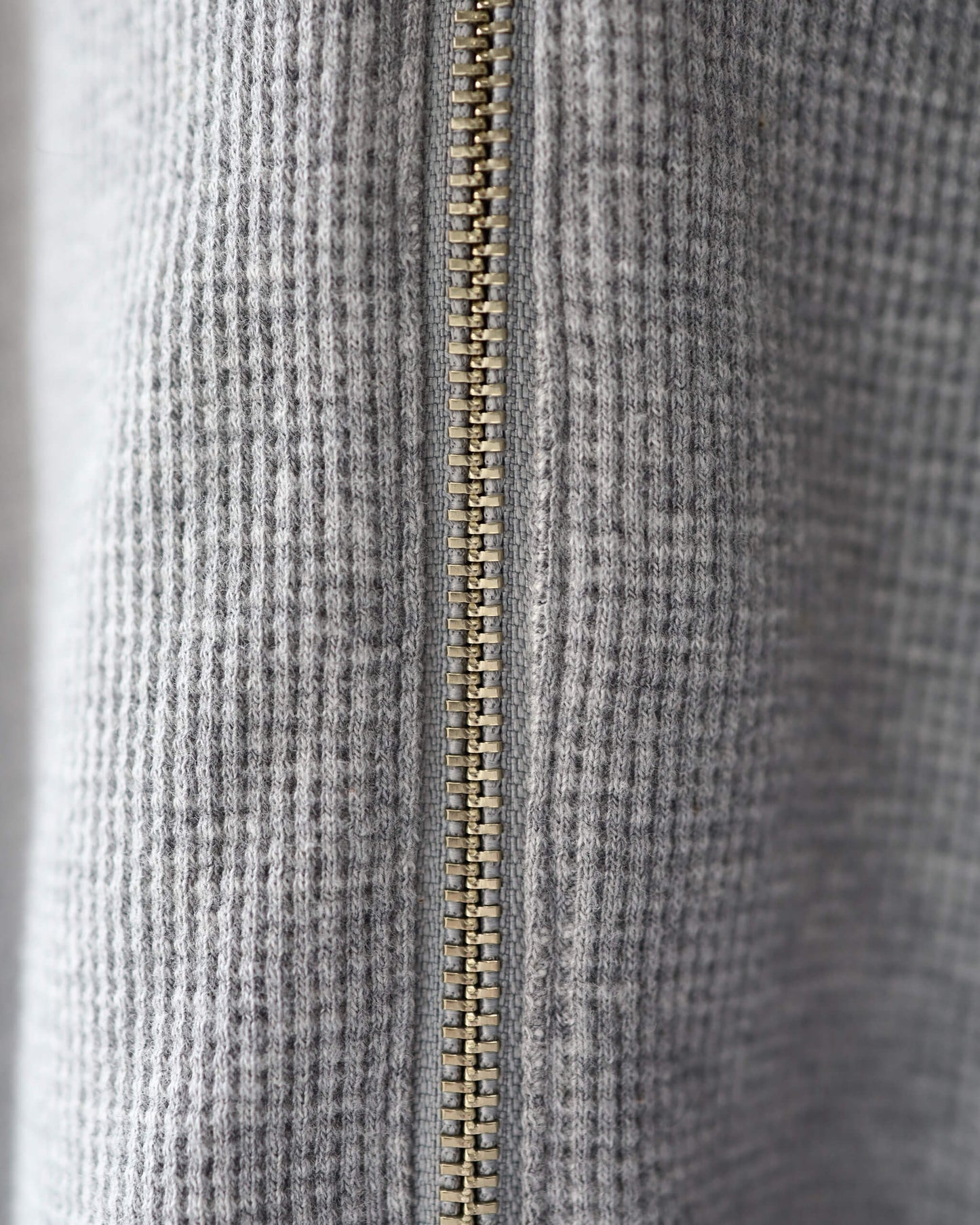 HALF ZIP THERMAL "GRAY"