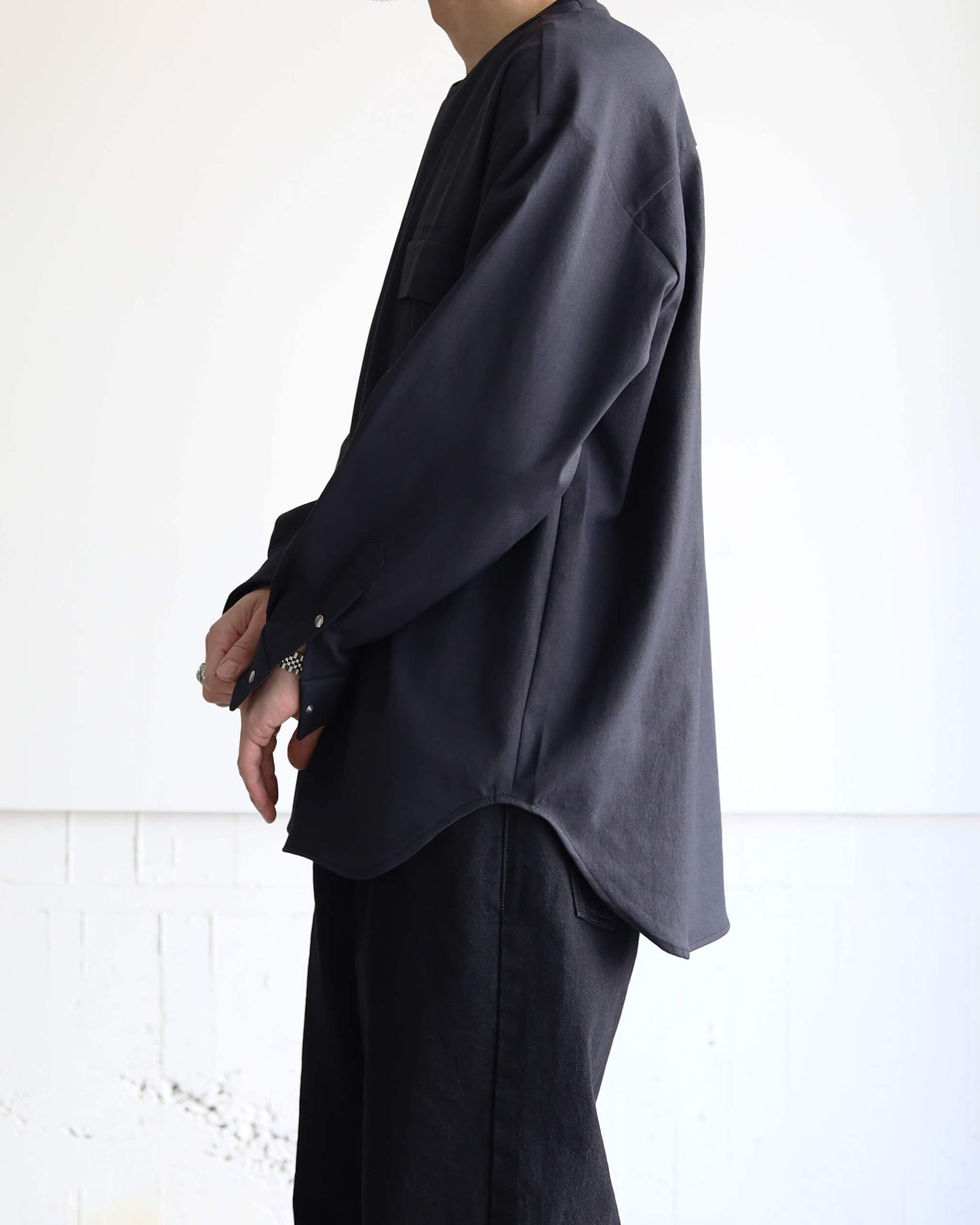 CREW SHIRTS "BLACK"