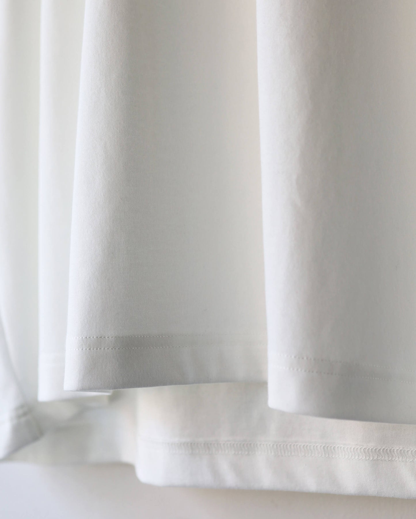 NO SLEEVE TEE "WHITE"
