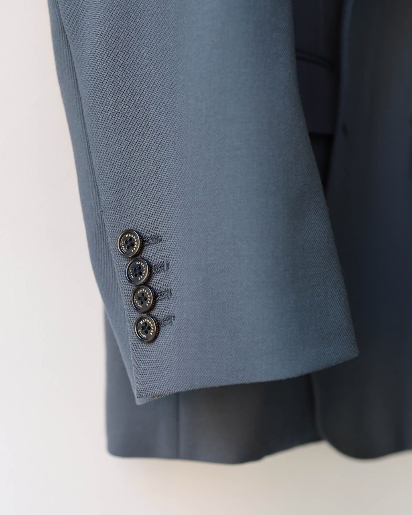 LA LEONA JACKET ORGANIC WOOL SURVIVAL CLOTH® "DOLPHIN GRAY"