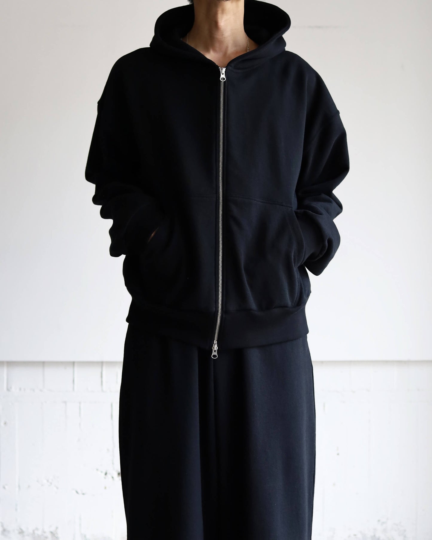 FULL ZIP HOODY "BLACK"