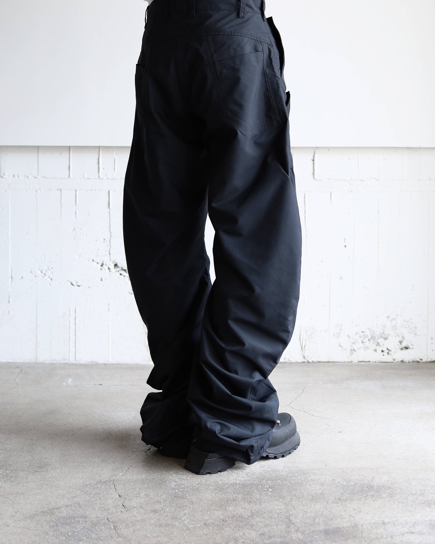 6Pocket Panel Twist Trousers "Black"