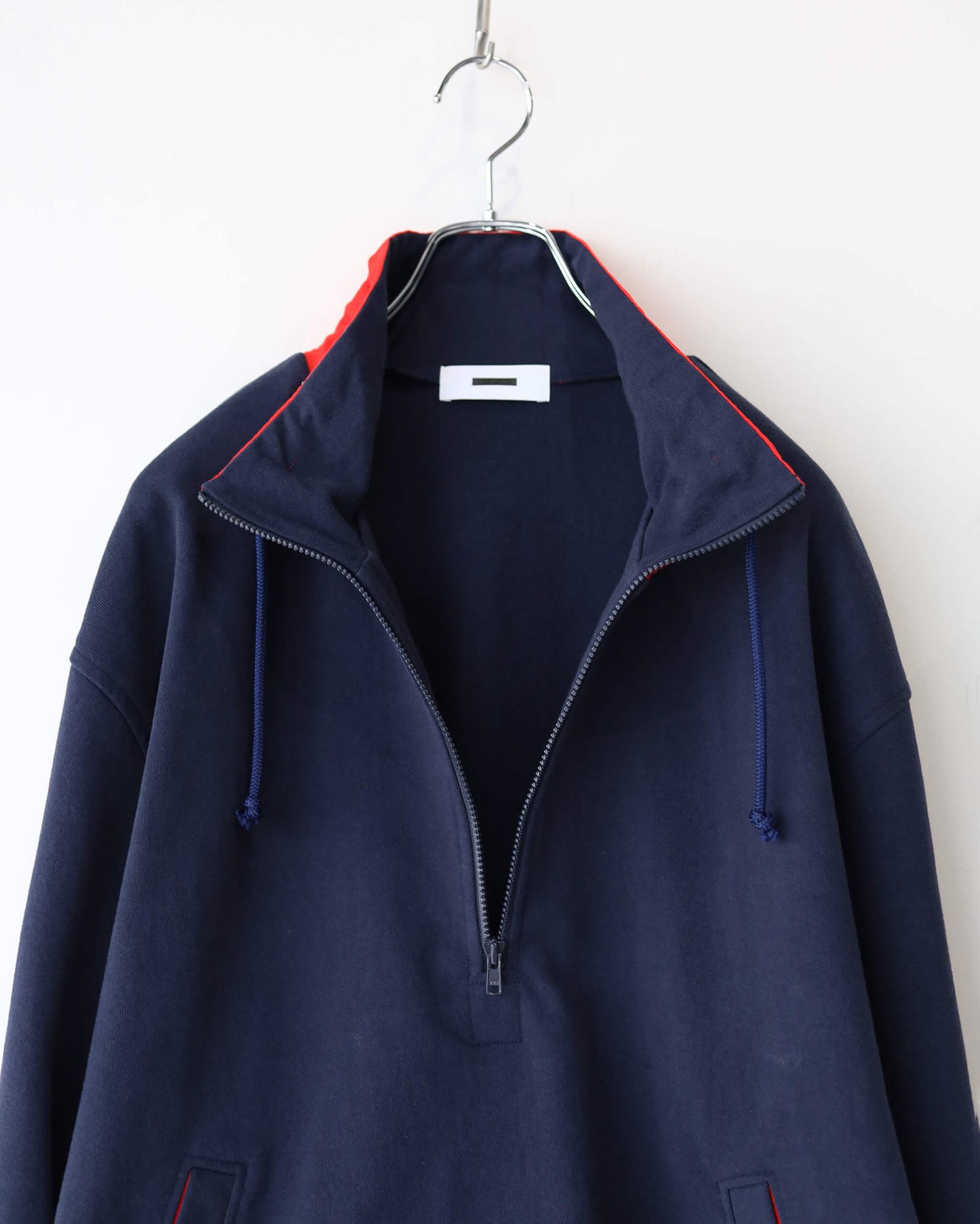 STAND COLLAR HALF ZIP SWEAT "NAVY × RED"