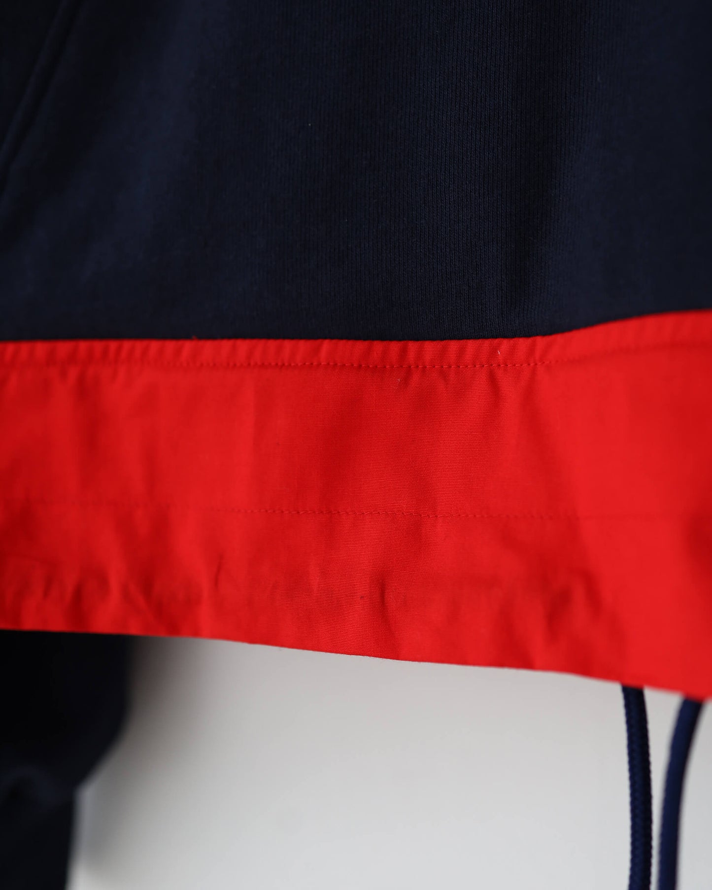 STAND COLLAR HALF ZIP SWEAT "NAVY × RED"