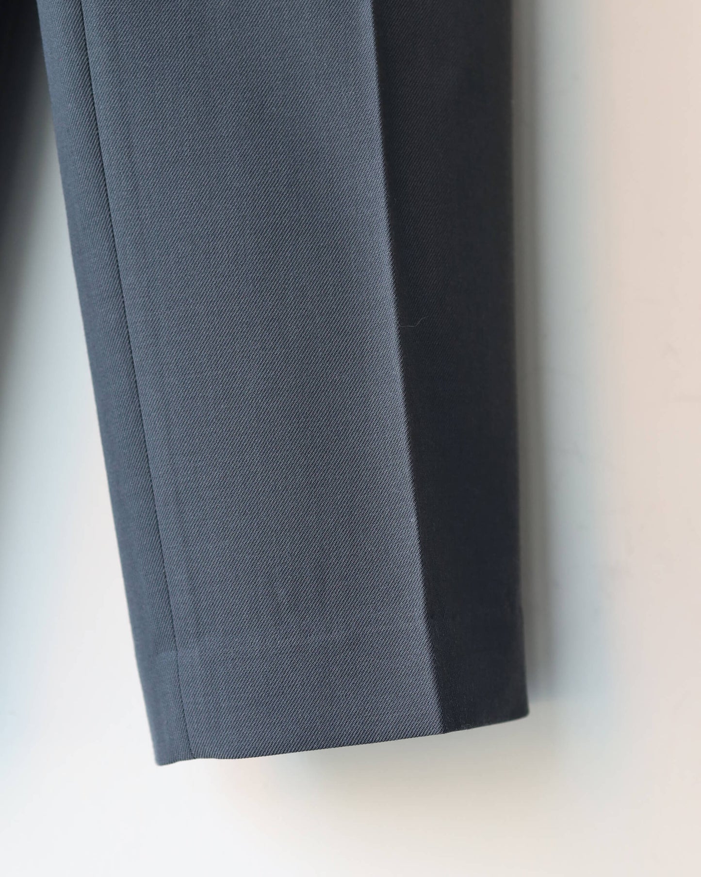 FLAT TAPERED TROUSERS ORGANIC WOOL SURVIVAL CLOTH®︎ "DOLPHIN GRAY"