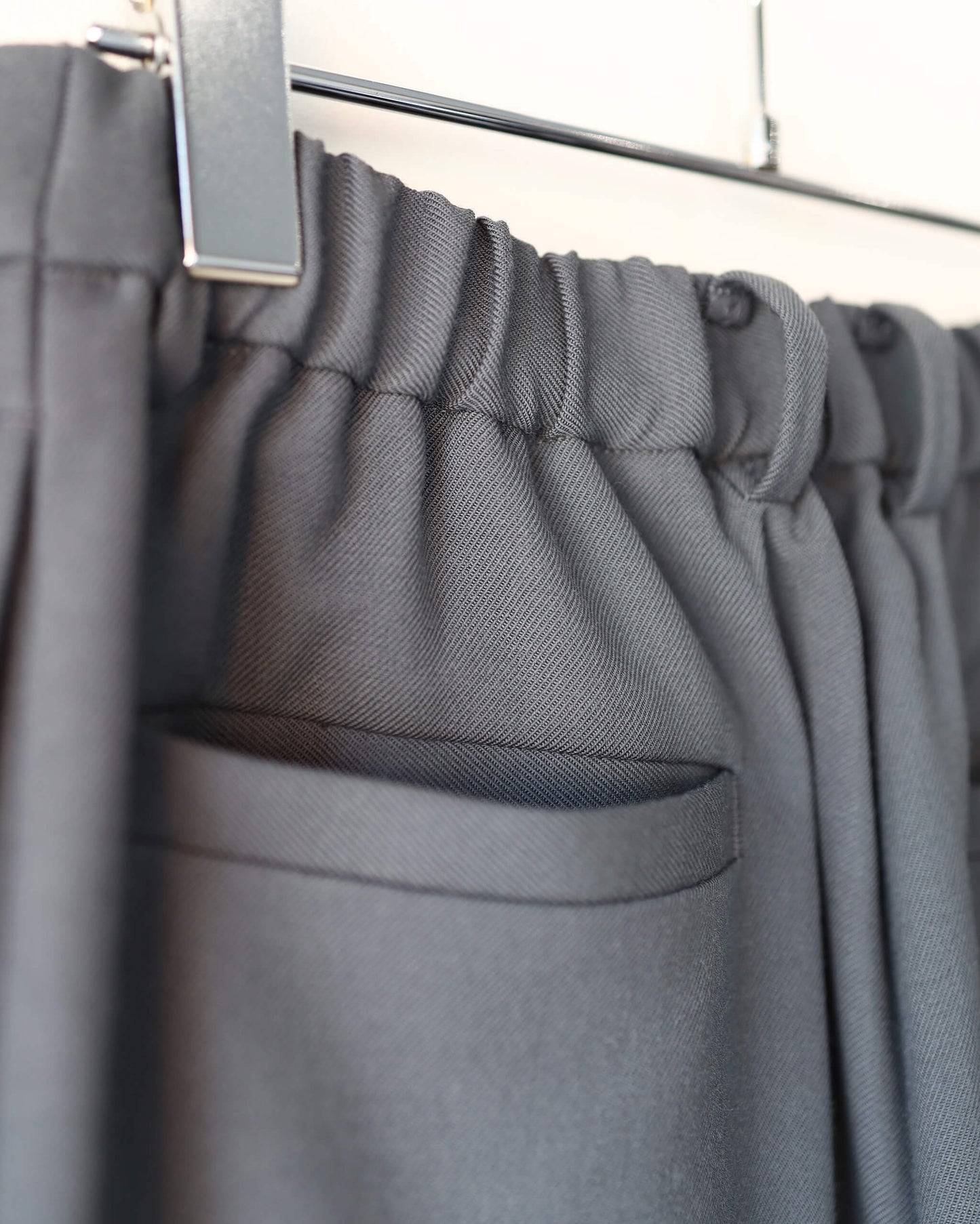 FLAT TAPERED TROUSERS ORGANIC WOOL SURVIVAL CLOTH®︎ "DOLPHIN GRAY"