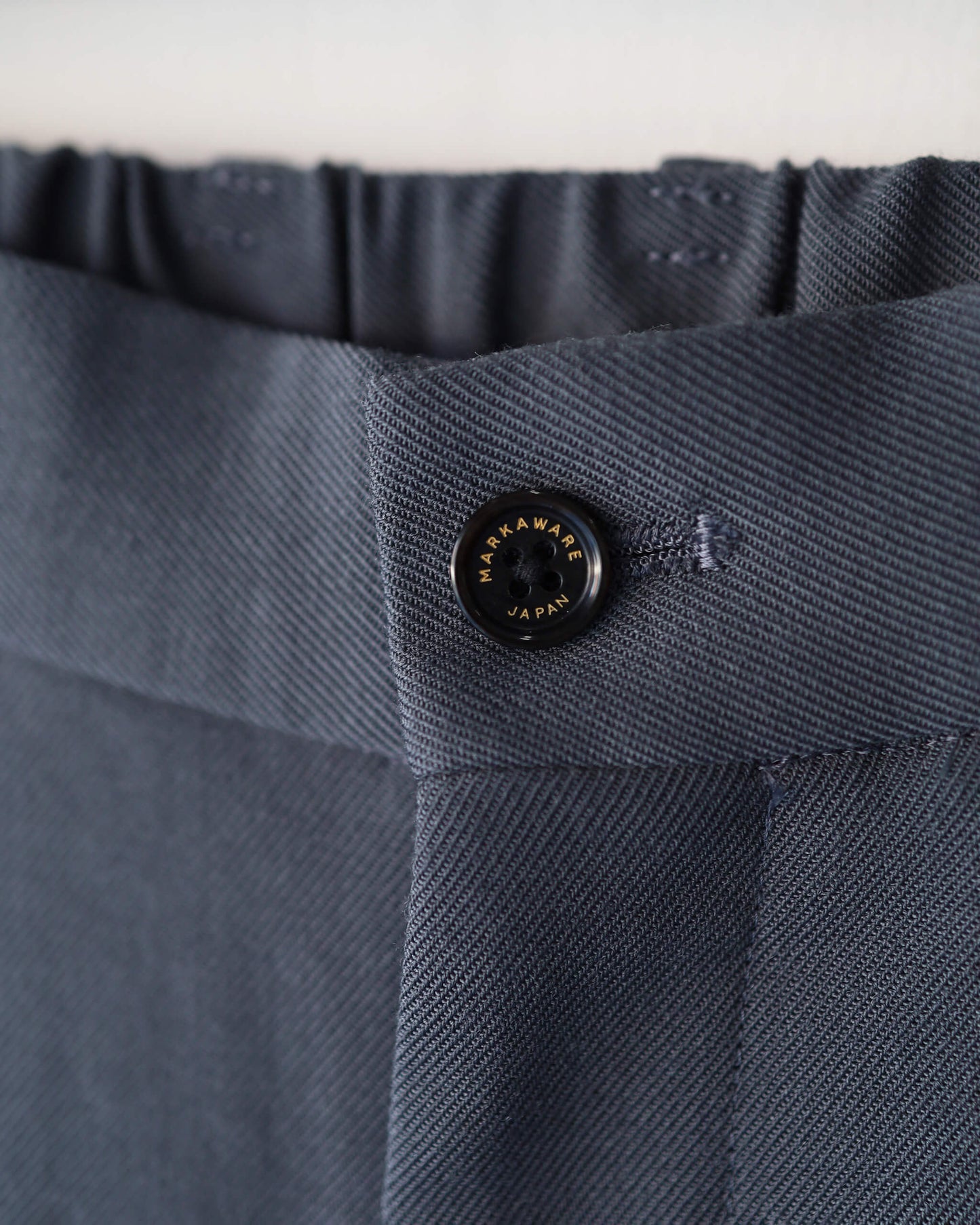 TRIPLE PLEATED WIDE TROUSERS ORGANIC WOOL SURVIVAL CLOTH®︎ "DOLPHIN GRAY"