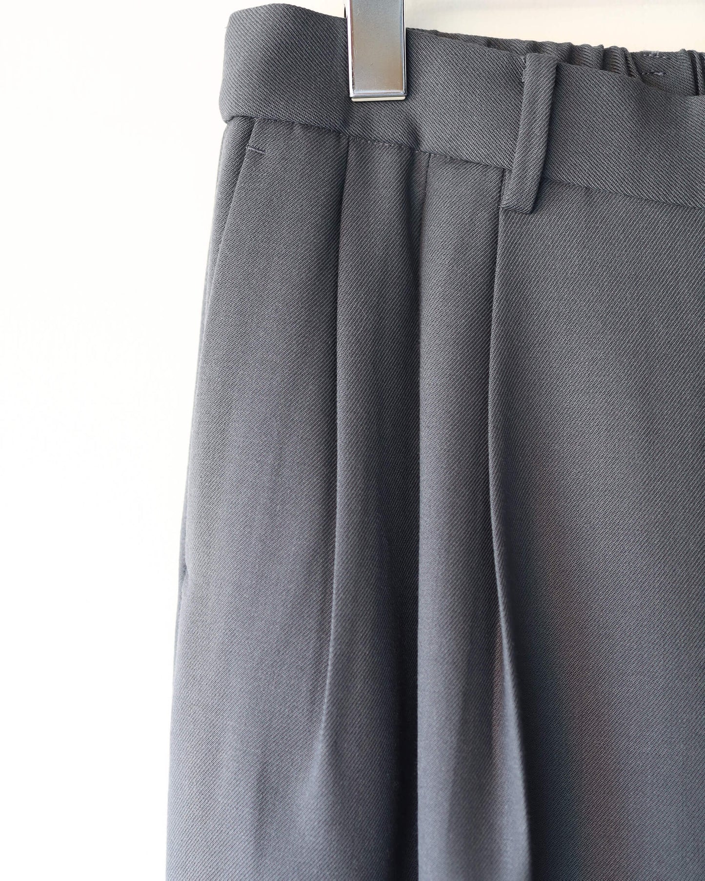 TRIPLE PLEATED WIDE TROUSERS ORGANIC WOOL SURVIVAL CLOTH®︎ "DOLPHIN GRAY"