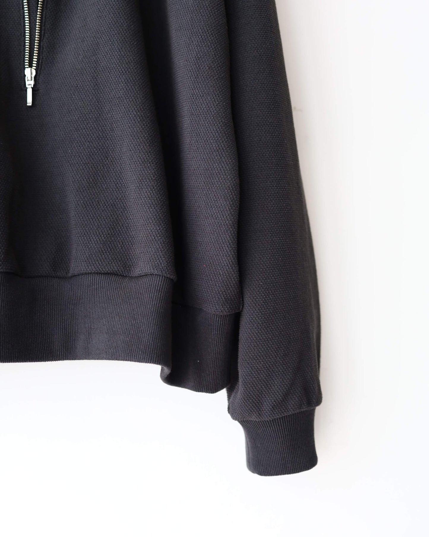 HALF ZIP PIQUE "BLACK"