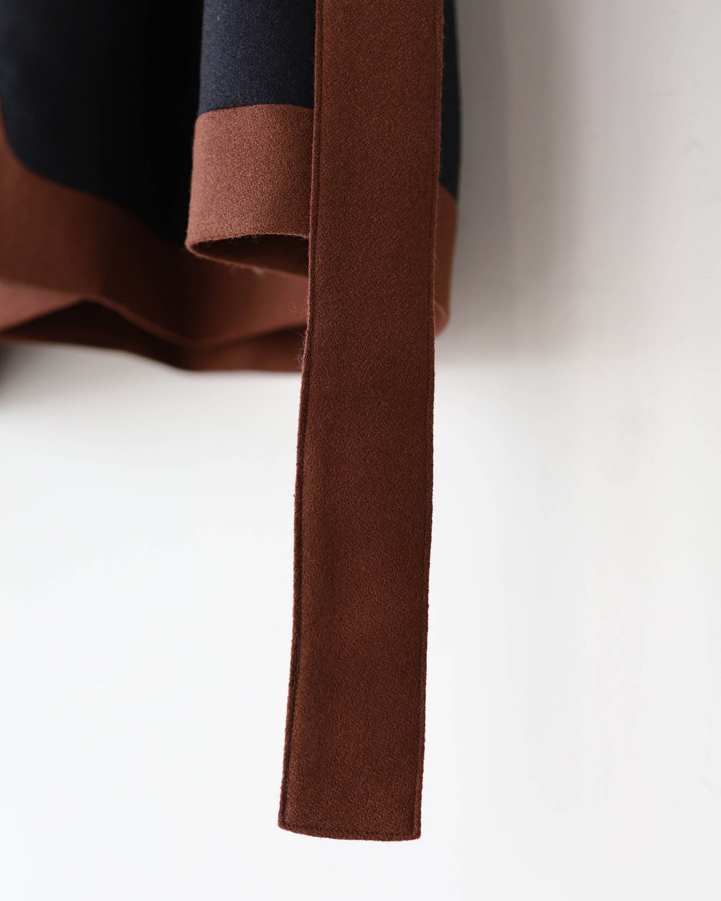 FRAME WAISTCOAT "BLACK × BROWN"