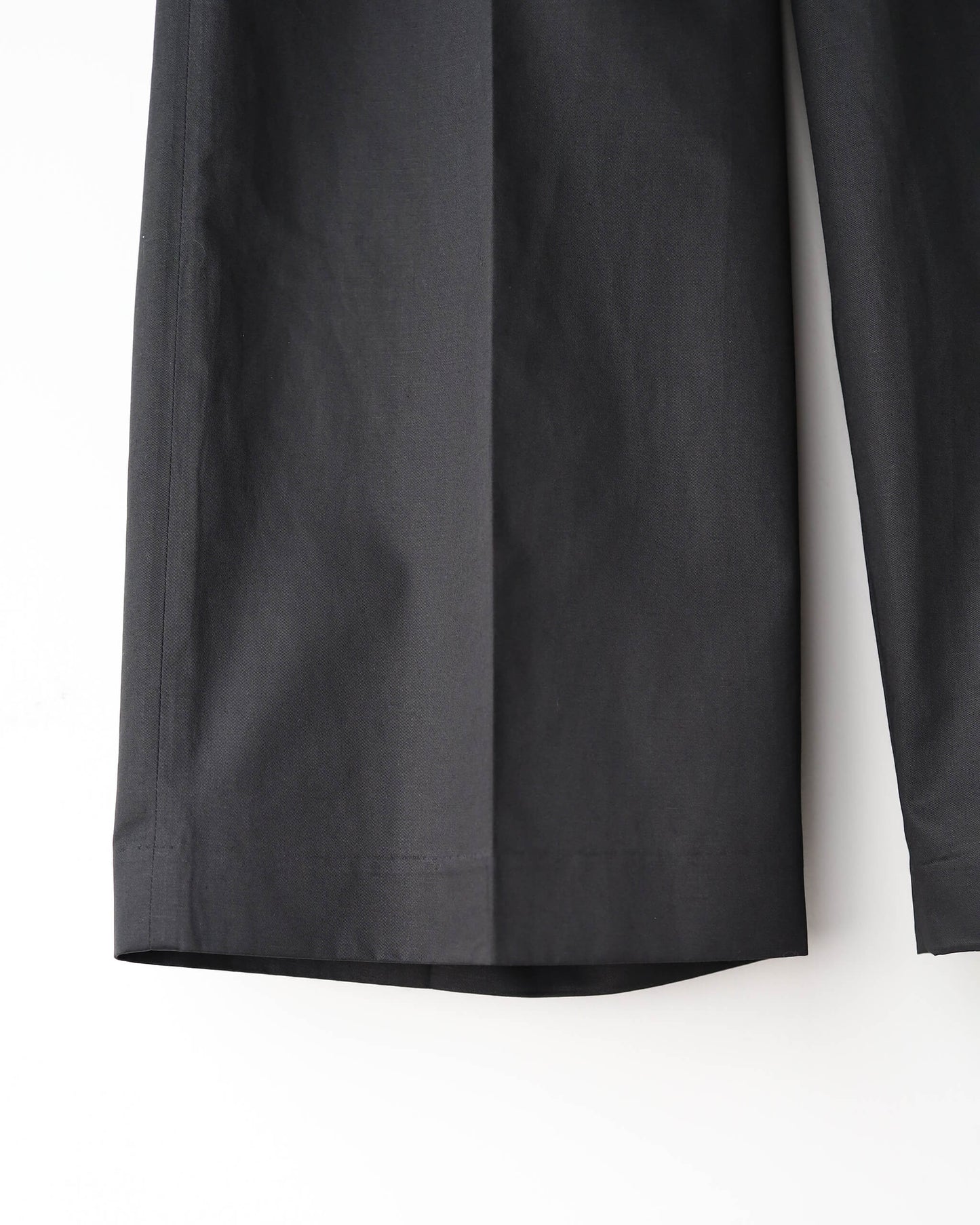 TACKED CHINO TROUSERS - PLANE - STANDARD "BLACK"