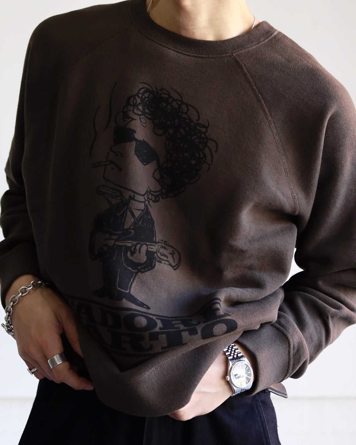SINGER-SONG WRITER PRINT SWEATSHIRT "SHADOW"