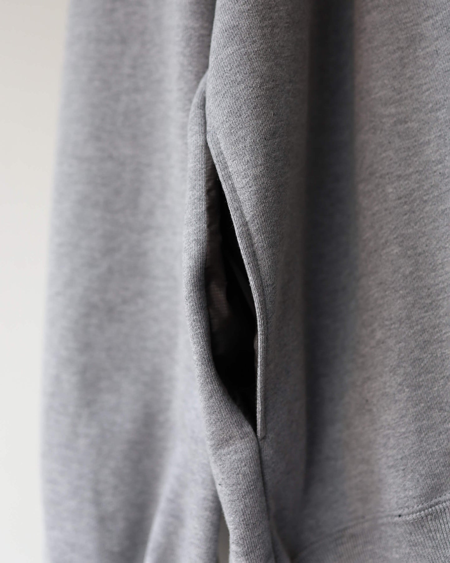DOUBLE FRONT SWEAT HOODIE "Gr"