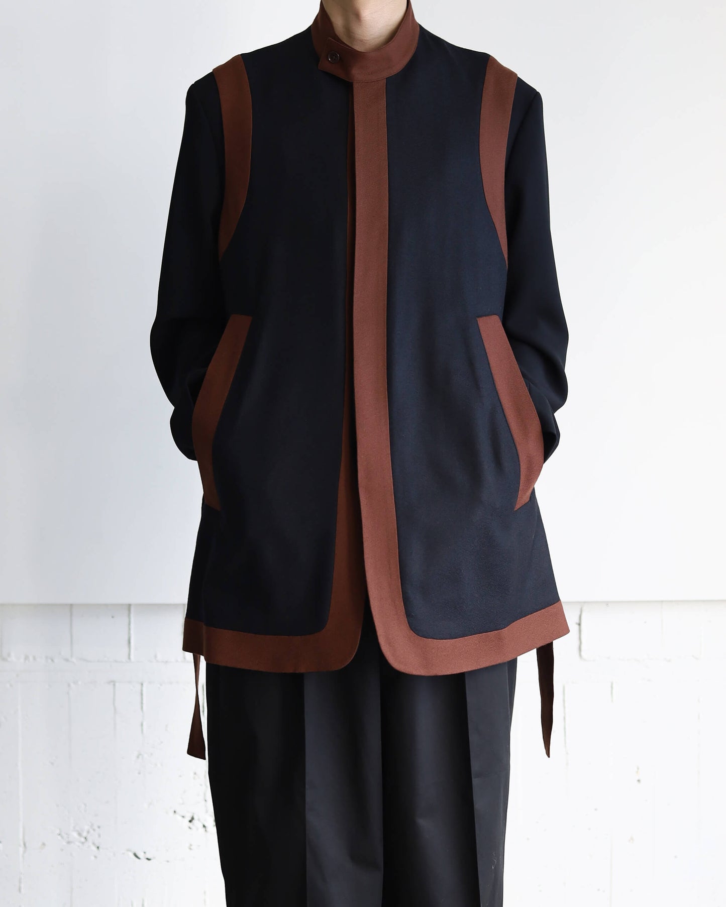 FRAME WAISTCOAT "BLACK × BROWN"